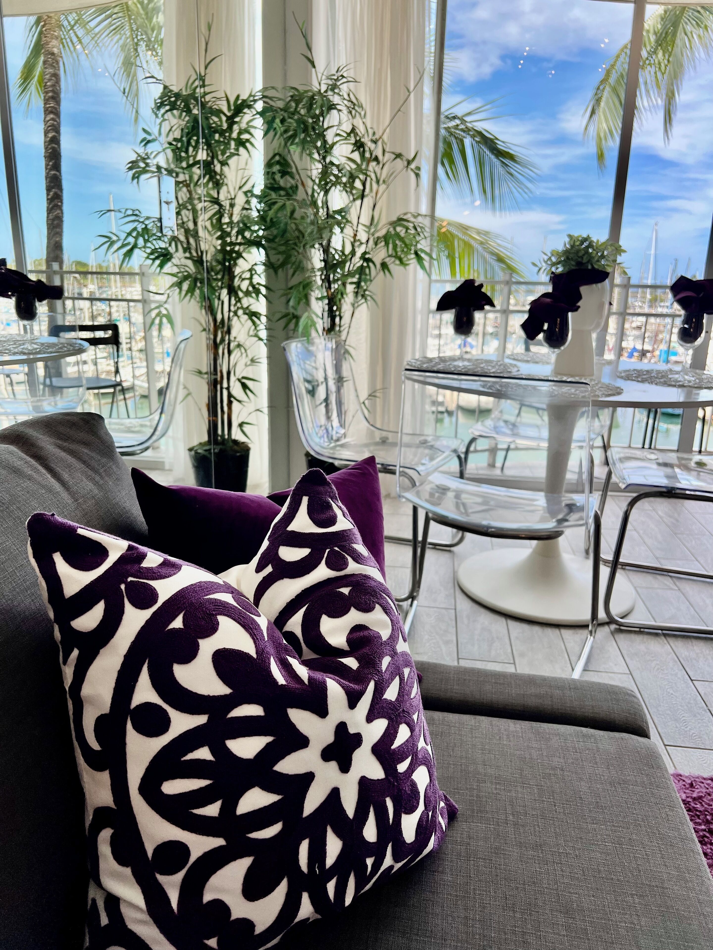 Front Row Seat in this Luxury Condo, Ocean, Yacht Harbor, Fireworks, Restaurants