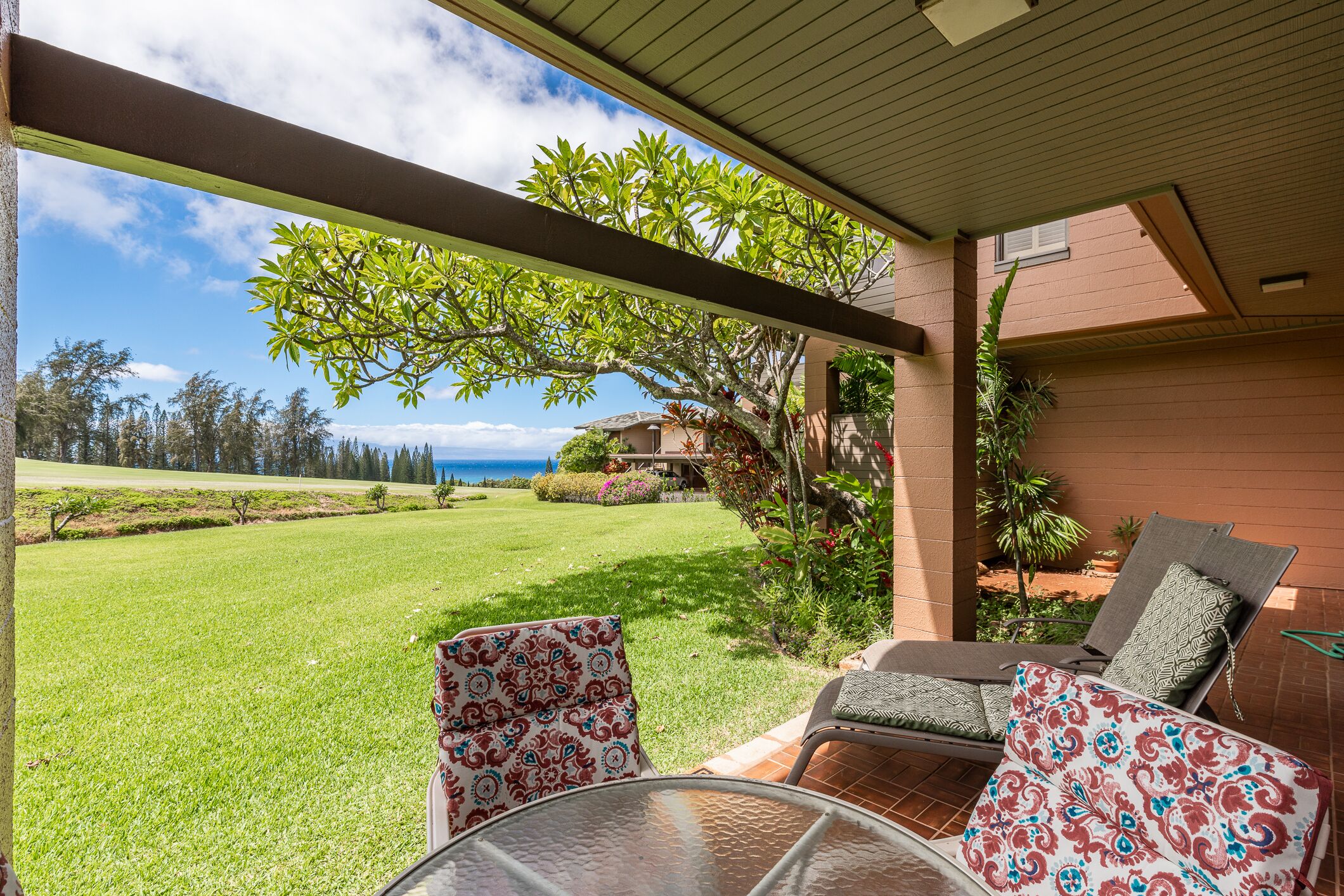 Walking Distance to 3 Beaches and 2 Golf Courses! Kapalua Ridge Villa #2512 - Quam Properties