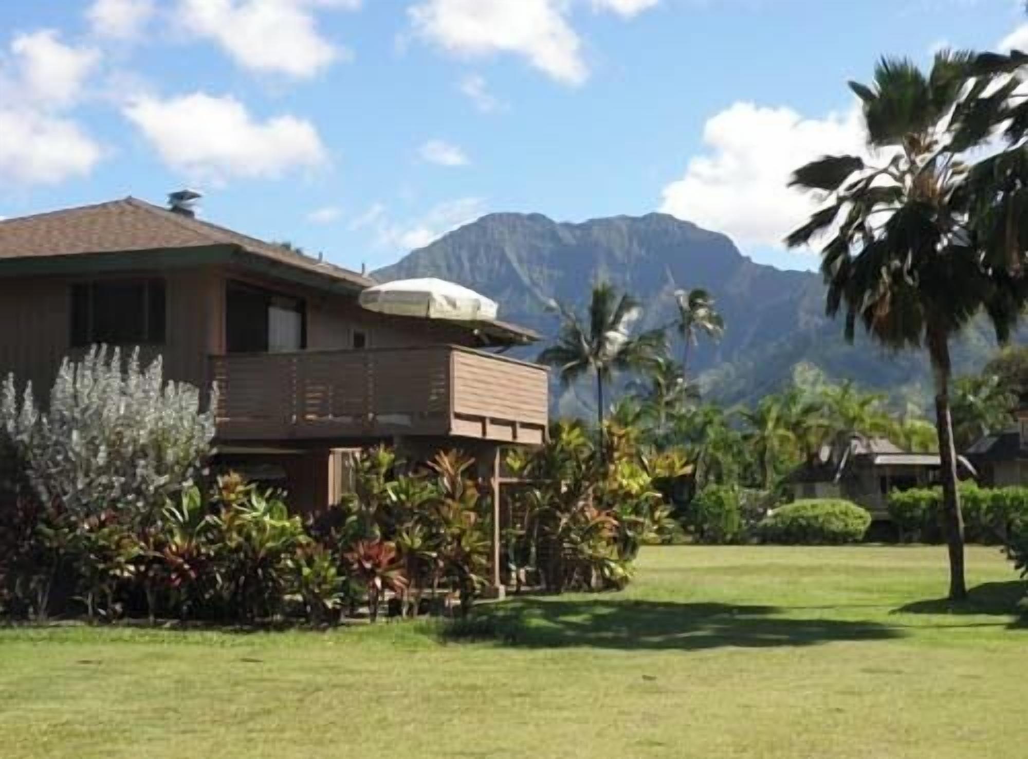 Wilikeiki - a 1br/1ba cottage on the beach in Hanalei - with Wilikoki