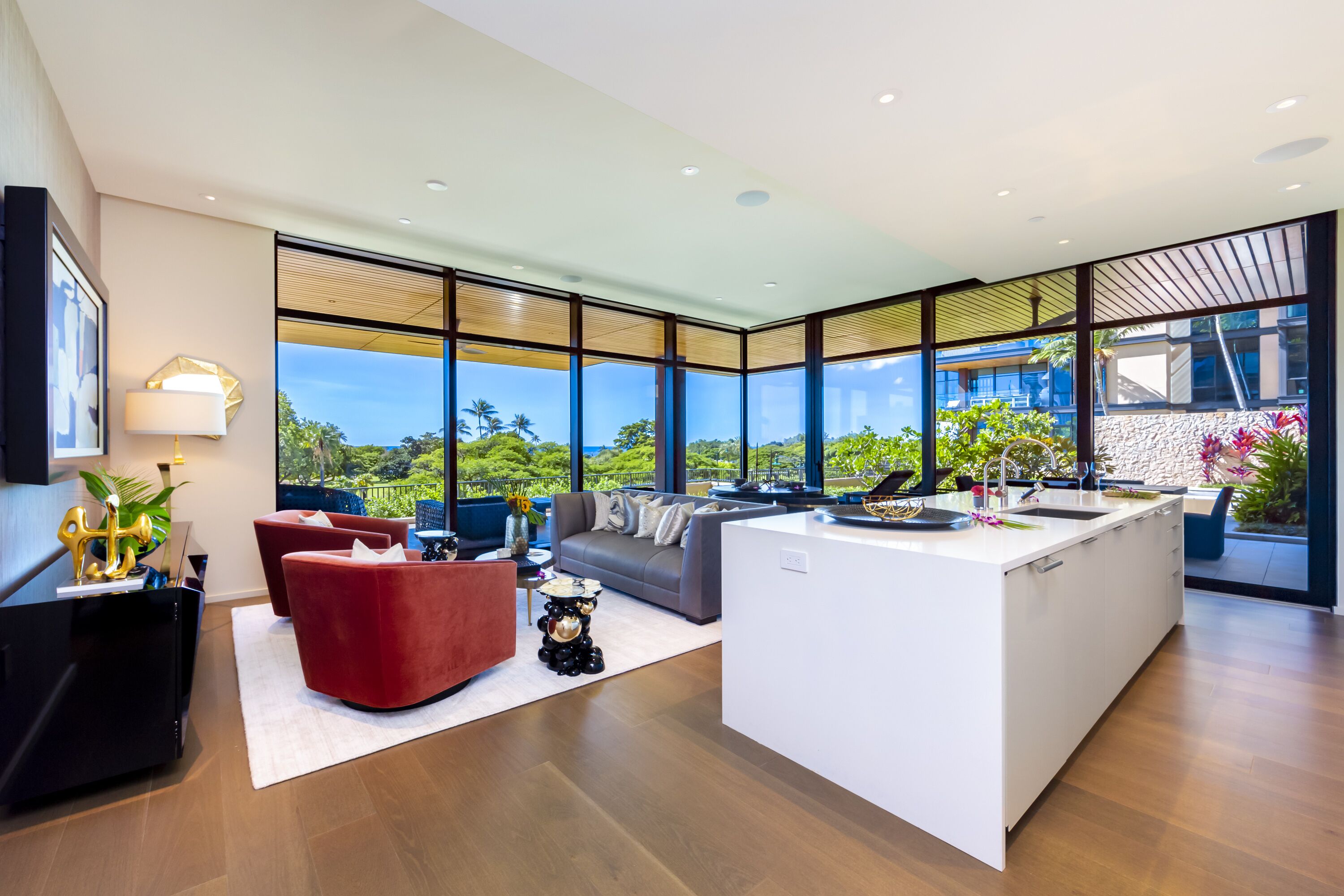 Hawaii's Number 1 Luxury Condo "Park Lane" (30 Nights Minimum Stay)