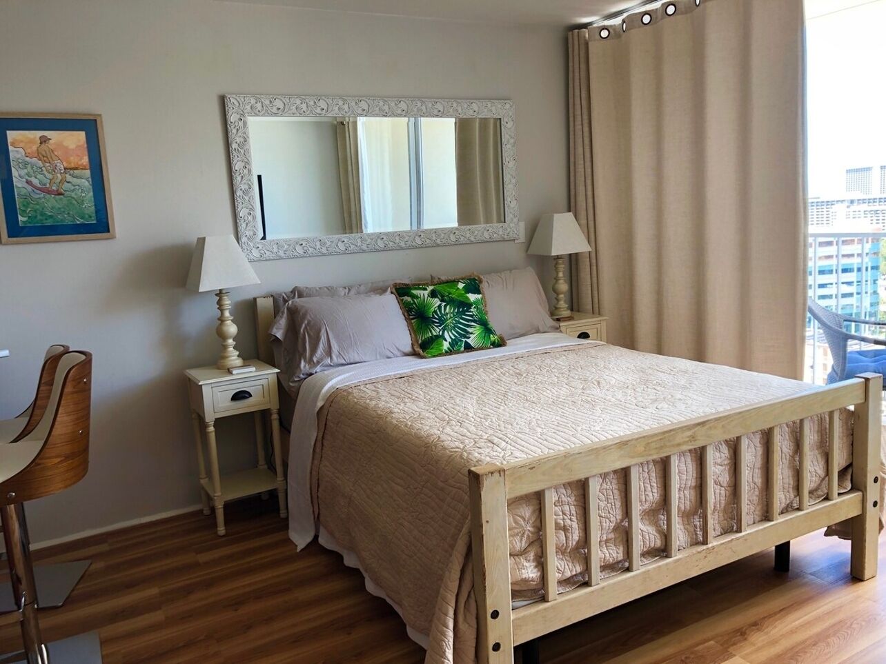 Chic Beachy Studio in Waikiki