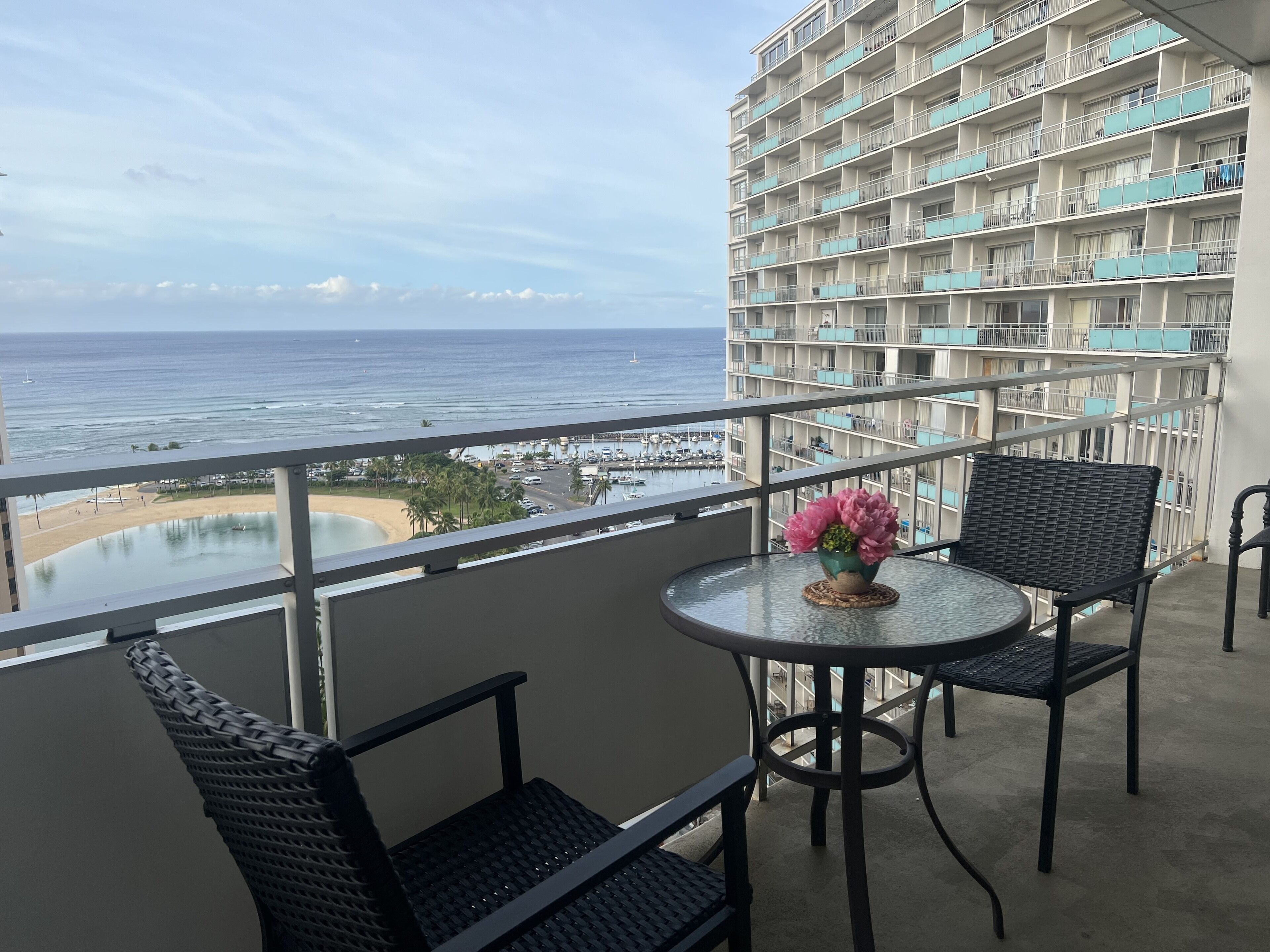 ILIKAI 19th FL OCEAN VIEW - GREAT VALUE!