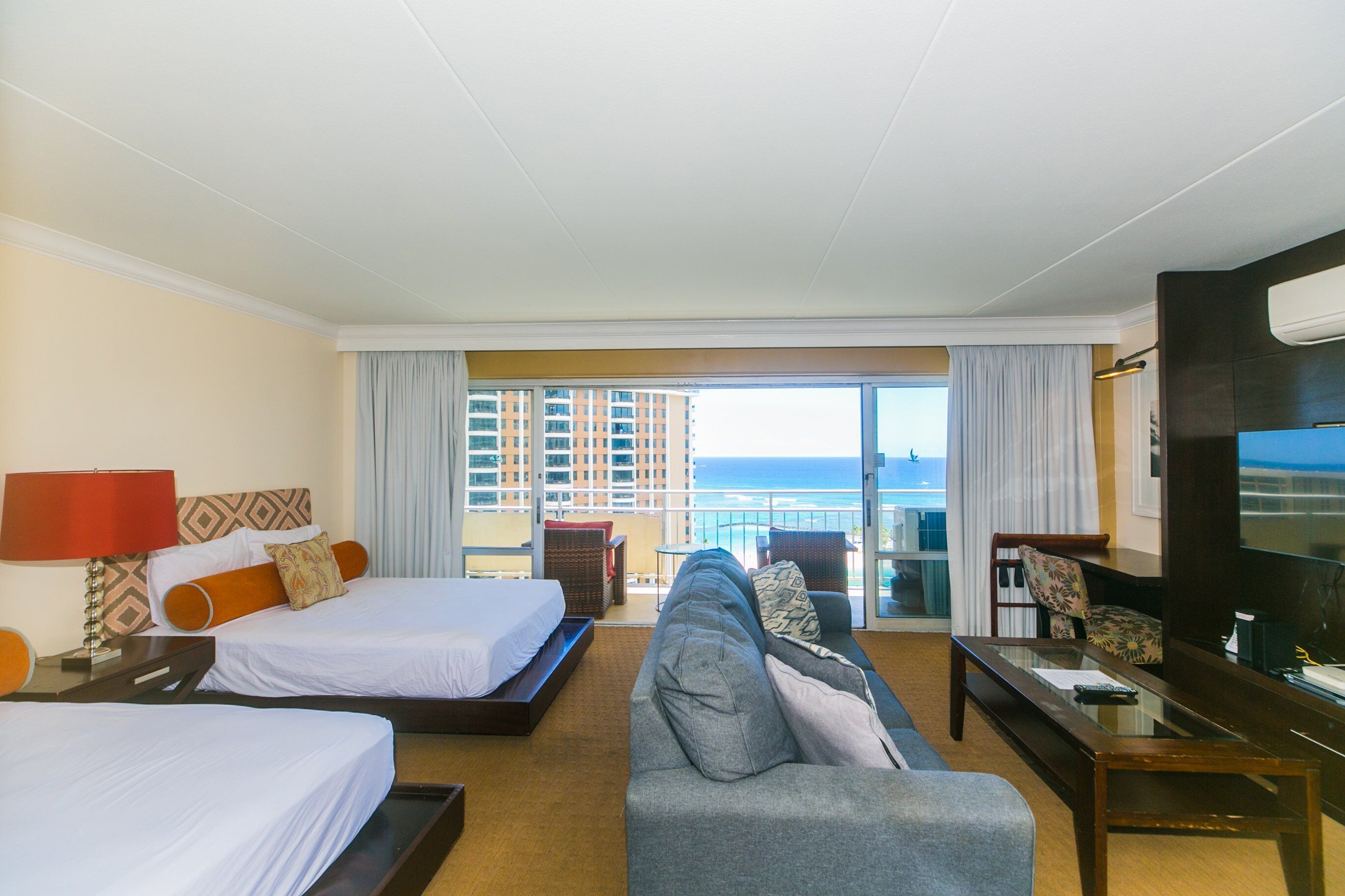 Ilikai Hotel, One-bedroom Unit, Great view of the Hilton Lagoon and Waikiki Beach!