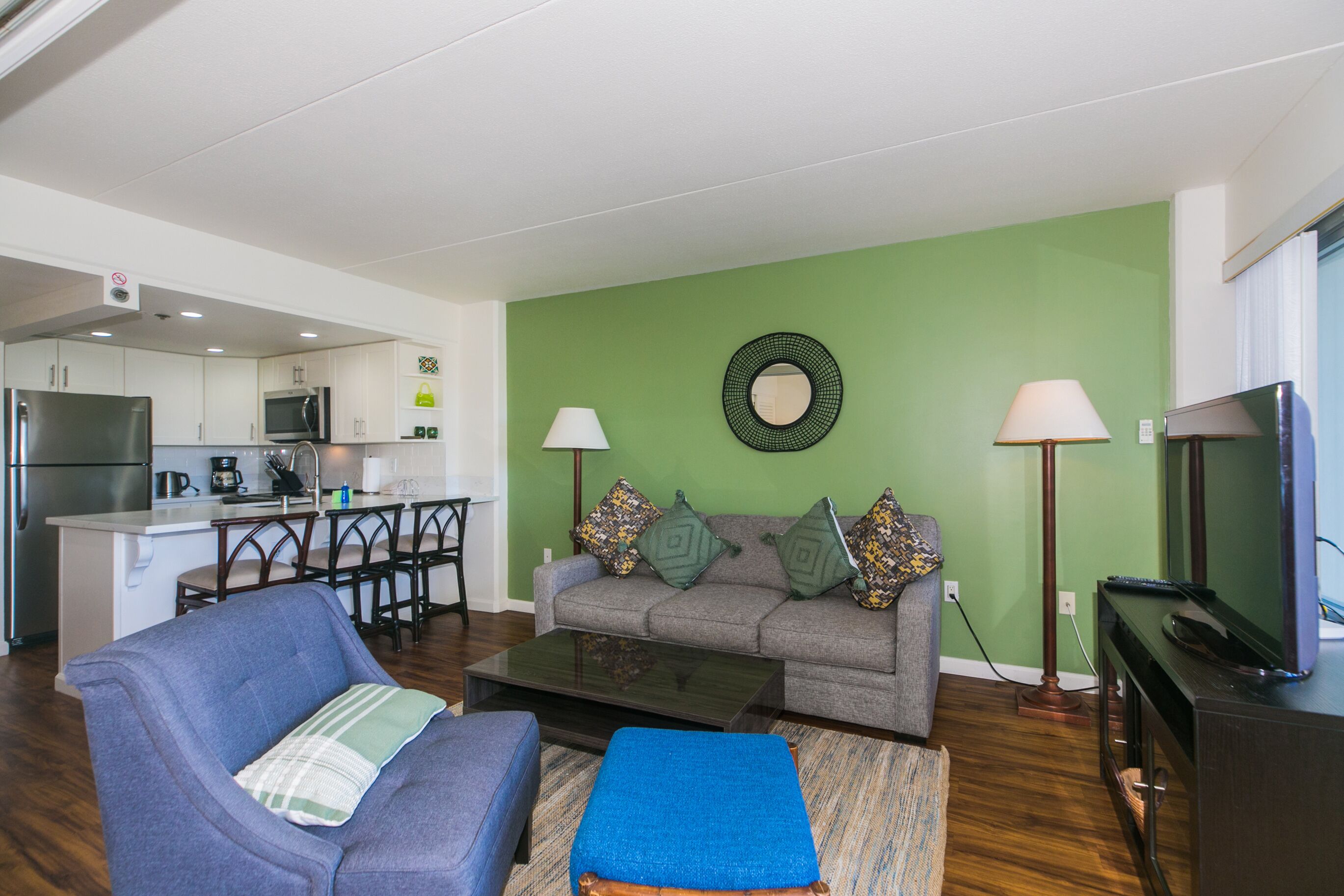 Ilikai Hotel - Perfect Waikiki Getaway! Overlooking The Mountains & City Lights!