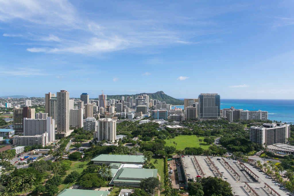 Gorgeous Ocean & Diamond Head Views! Waikiki, FREE Parking!!