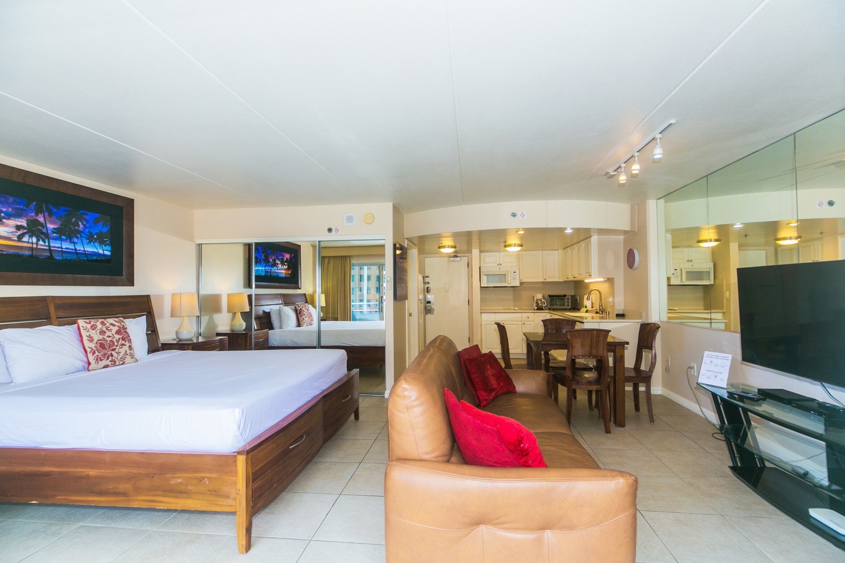 Great Ocean View, One Bedroom at the Ilikai Hotel