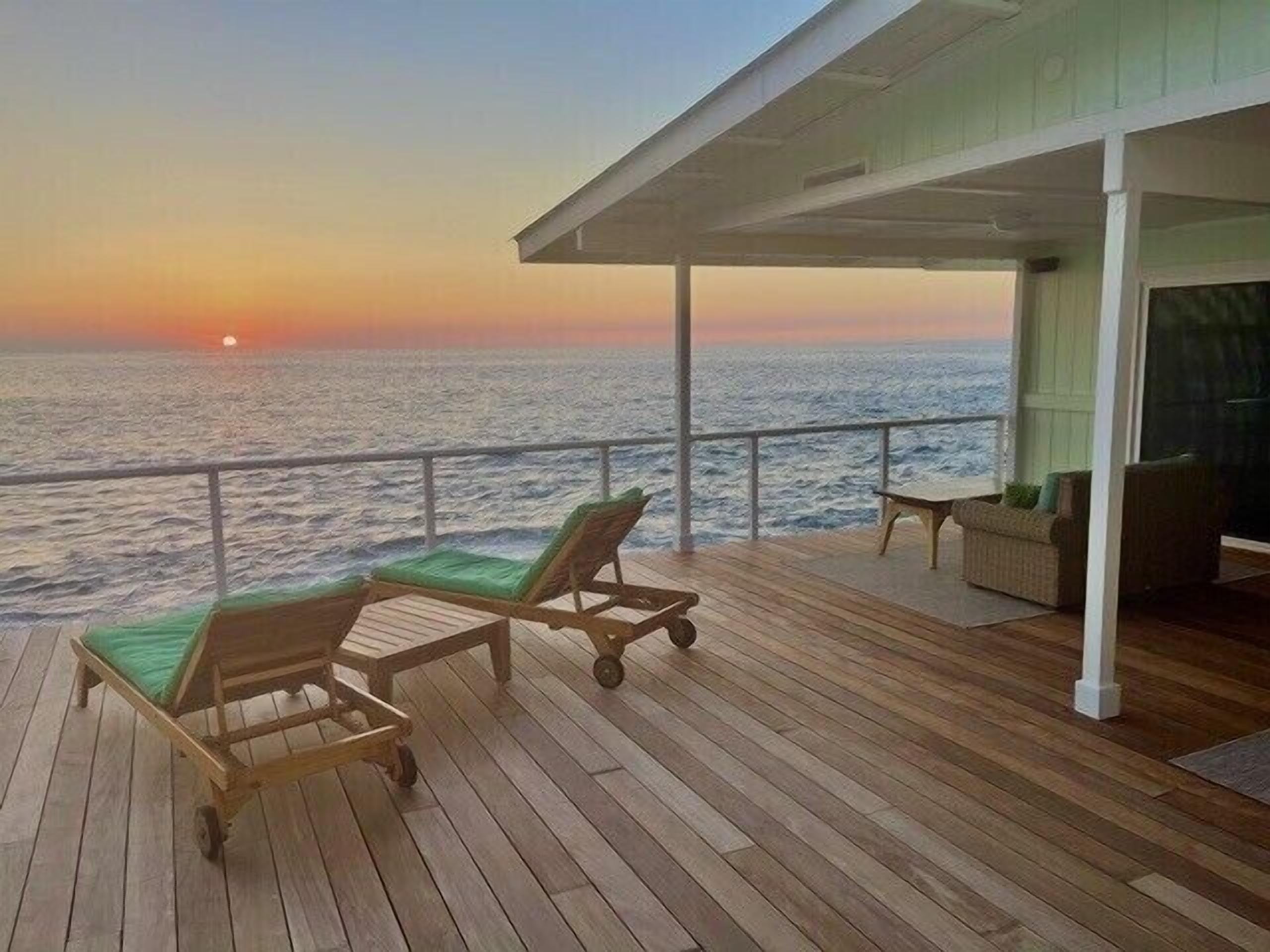 Stunning oceanfront cottage