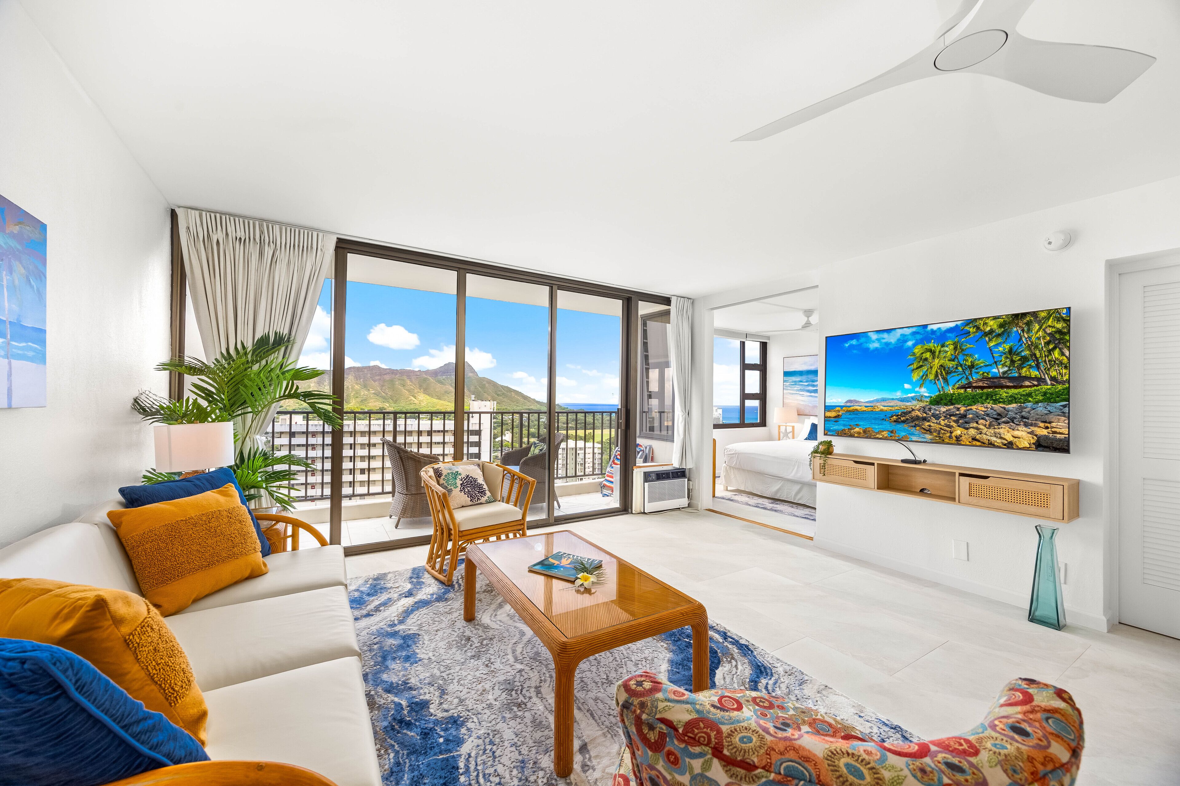 Newly Renovated 1BR w/ King Bed & Great Ocean View