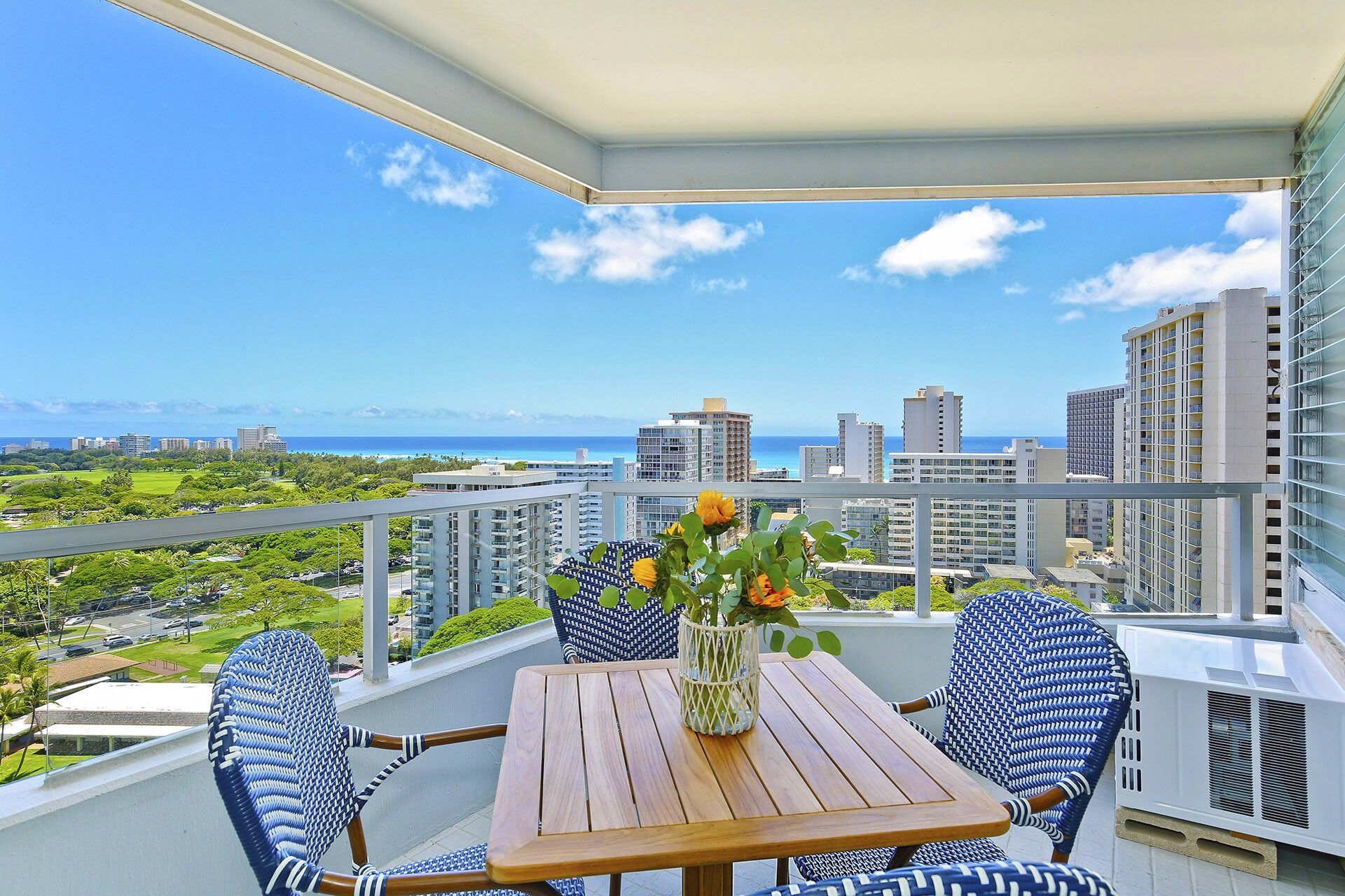 Incredible Unobstructed Pacific Ocean and Diamond Head Views!