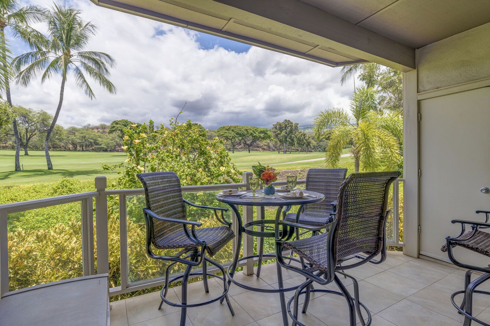 Ground floor condo with Wailea golf course view