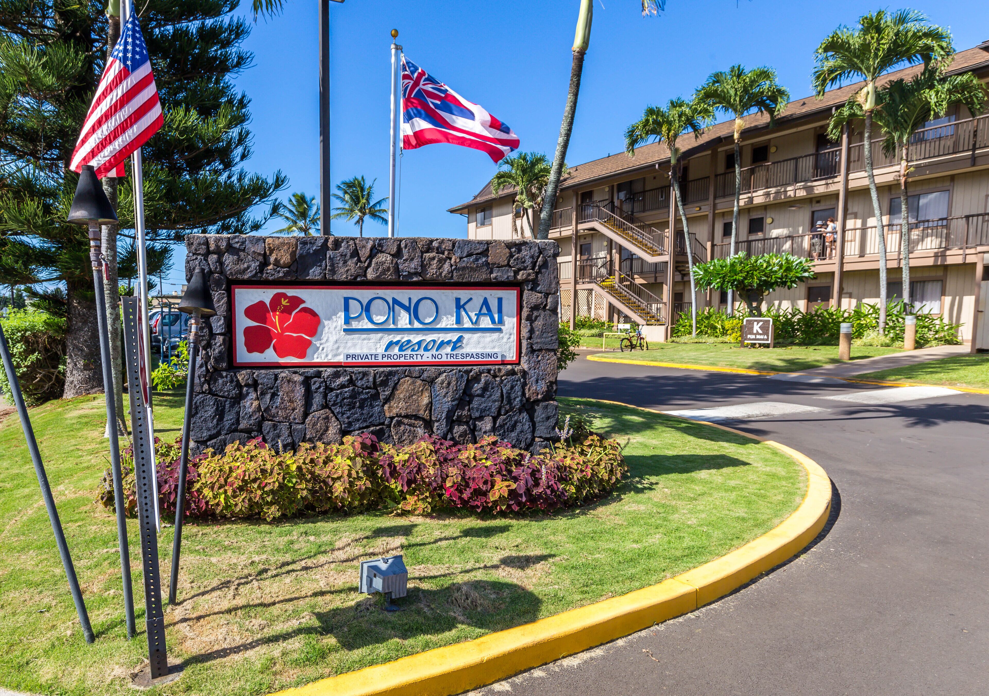 1 Bedroom Garden View Condo  3rd Floor H304- Pono Kai