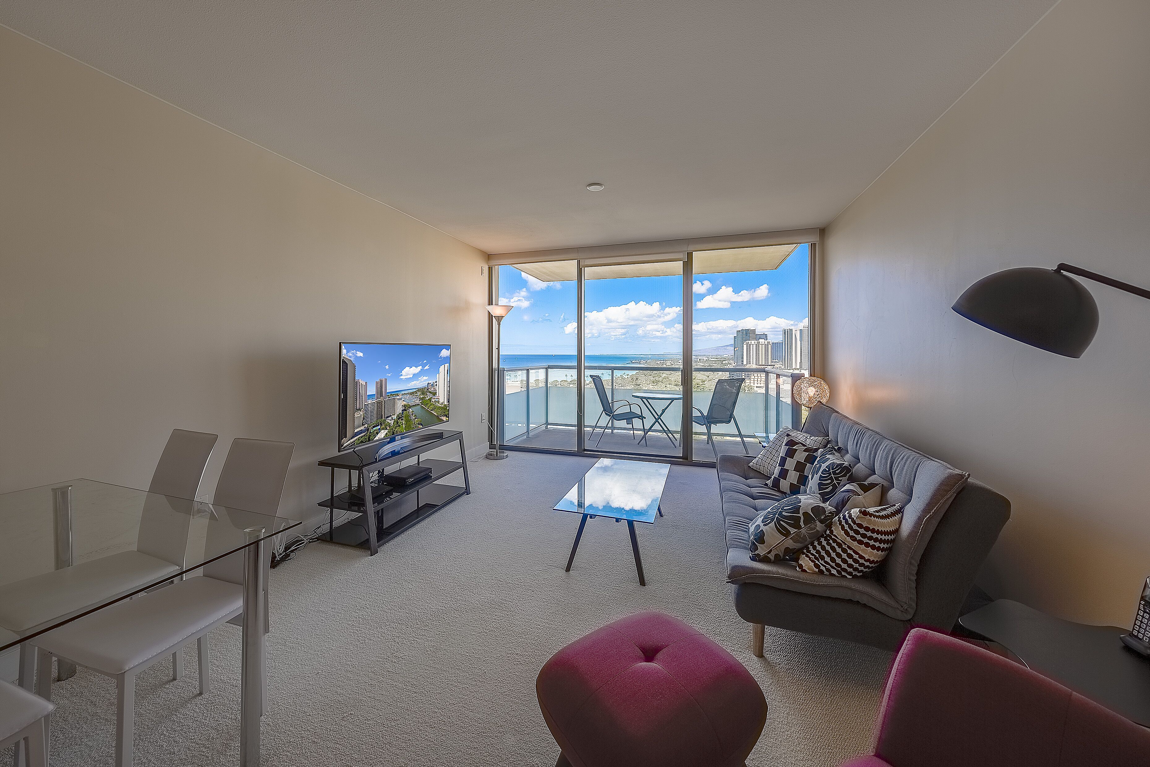 Watermark - Luxury 2BD/2BA/1PA on 22nd floor with an Ocean View!