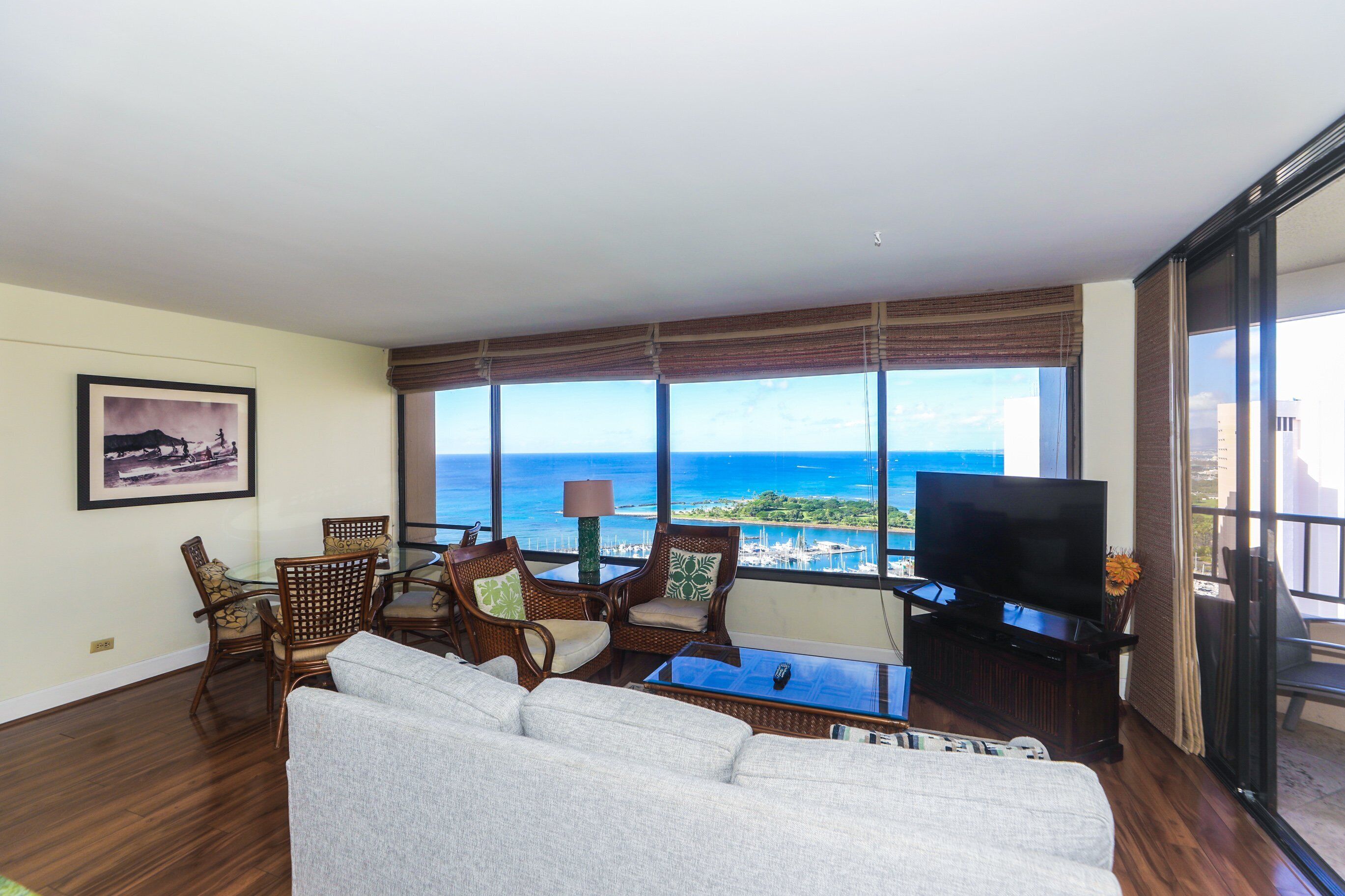 Discovery Bay 1 Bedroom Deluxe Ocean View, Near the Beach!