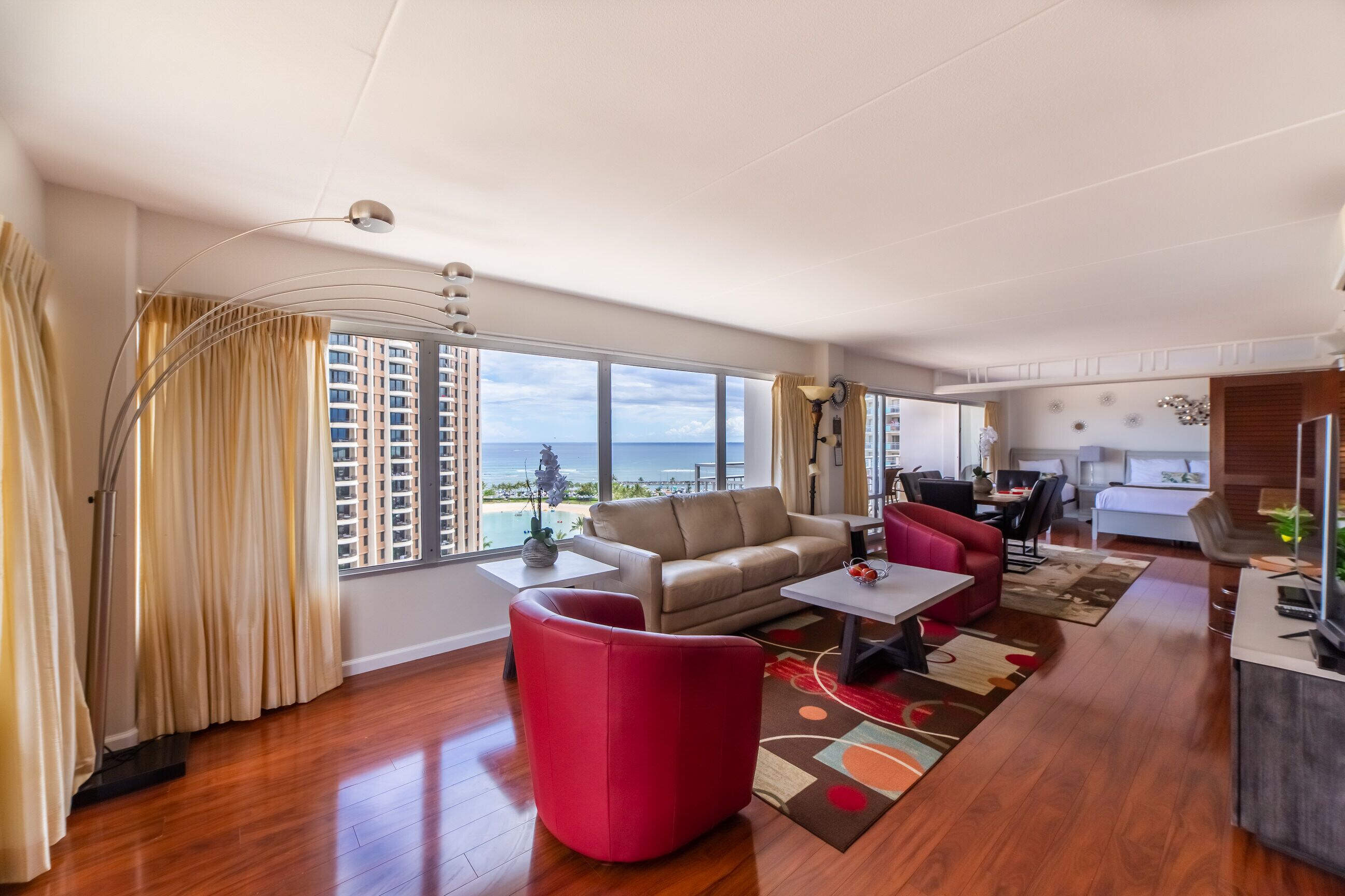 Direct Ocean View Luxury 2 beds/2 baths - Waikiki NO RESORT FEES! FREE WIFI