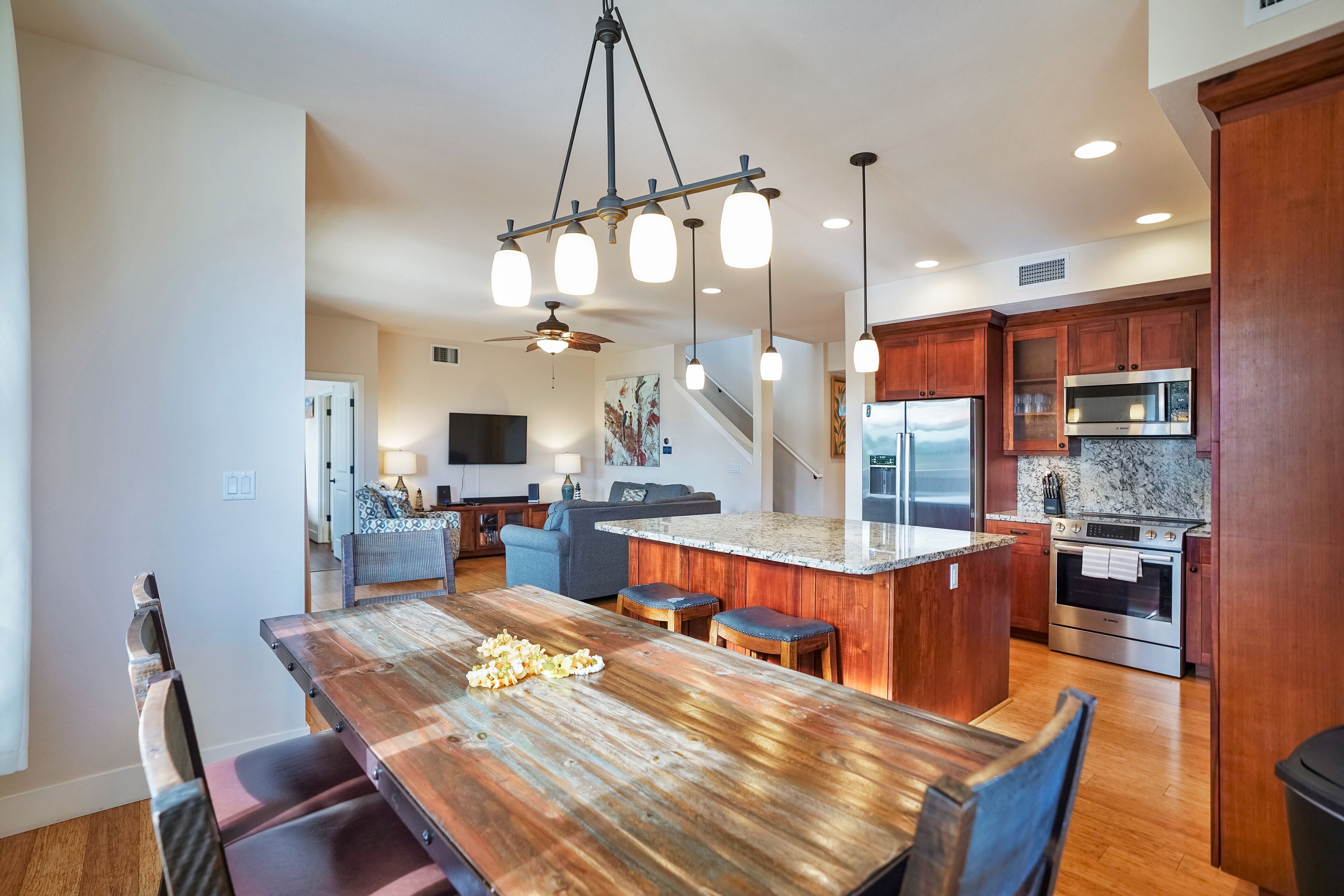 Kauai Exclusive - Pili Mai 11B - AC, Pool & Fitness Center in Sunny Poipu