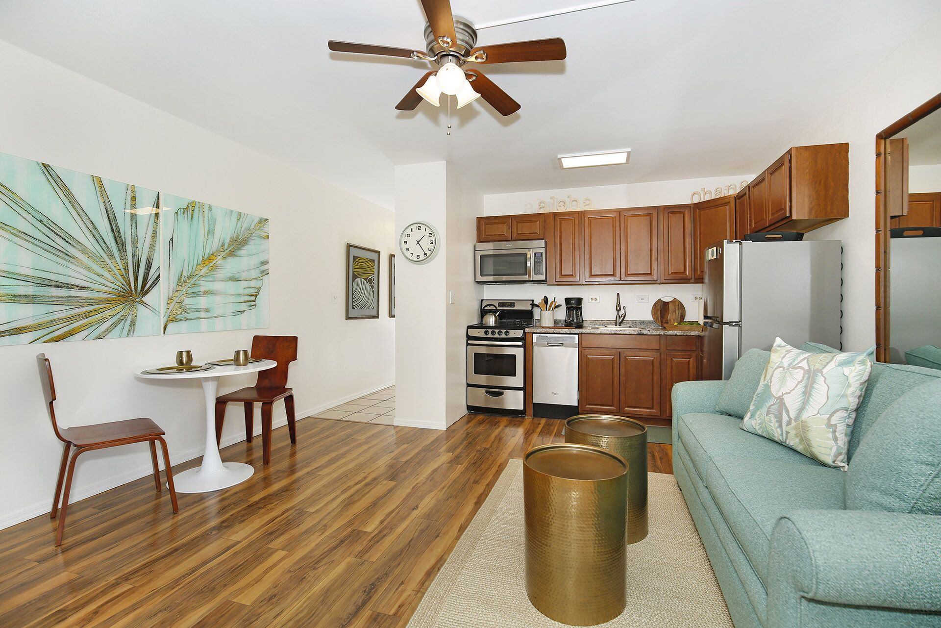 1 Block from World Famous Waikiki Beach!