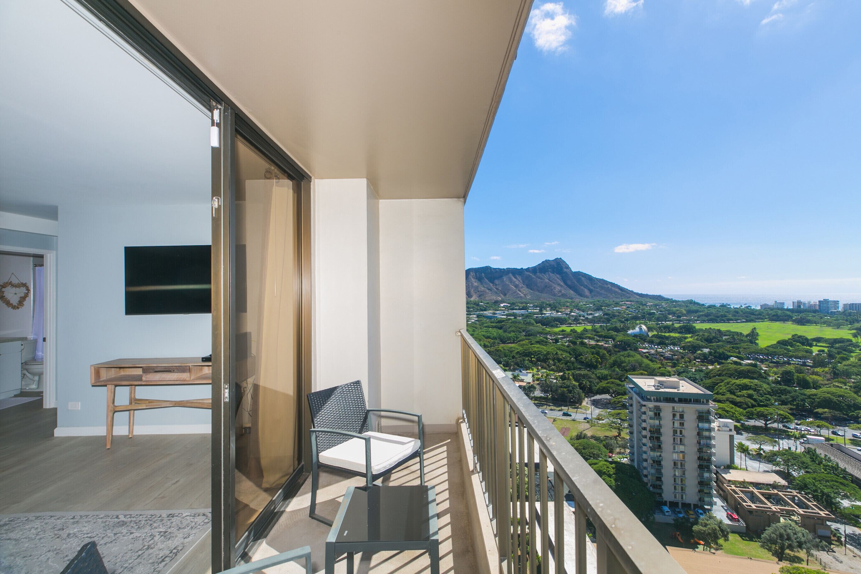 Newly Renovated Sweeping Ocean and Diamond Head View Waikiki Condo