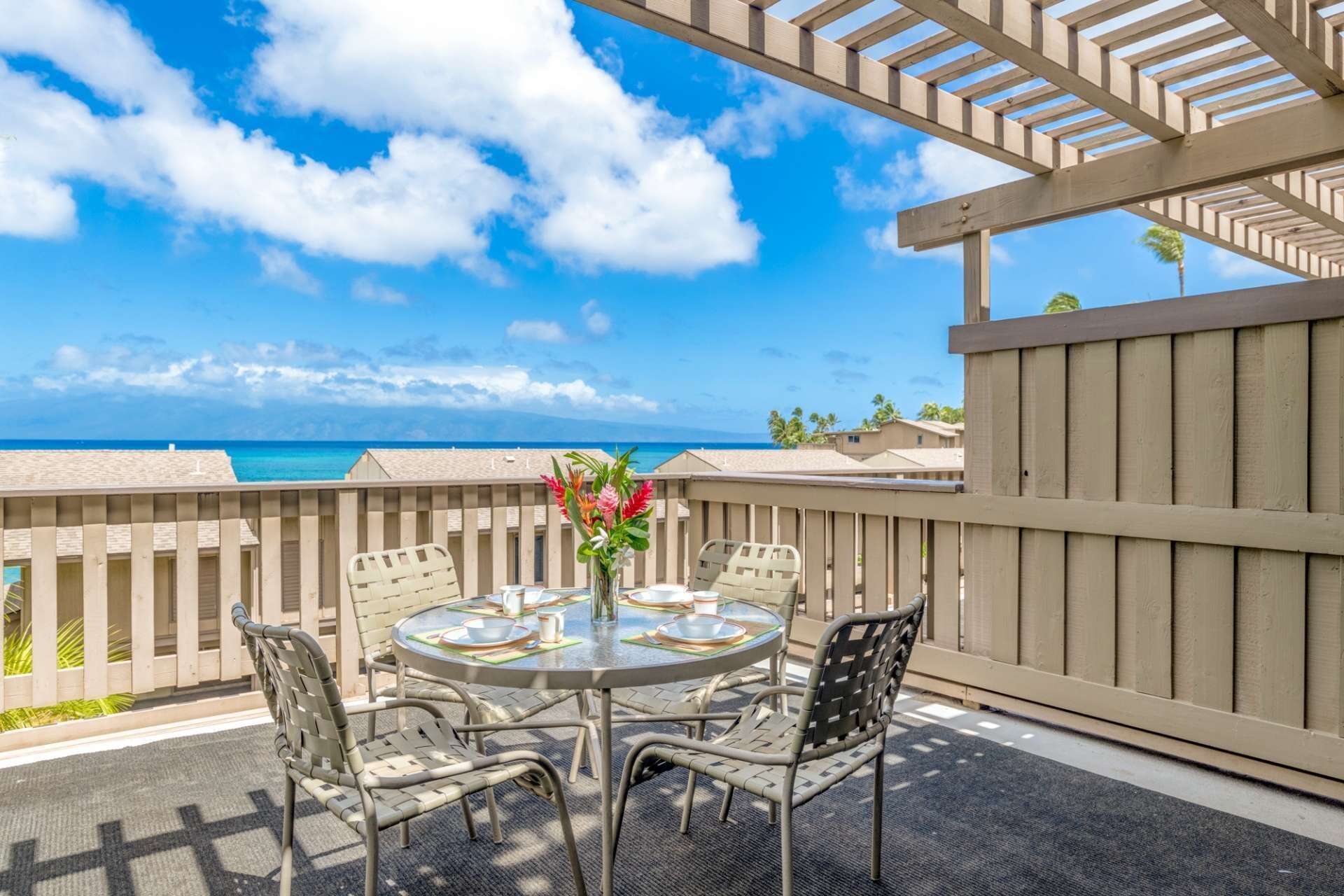 Kahana Sunset E1 - LAST MINUTE SPECIAL - Air Conditioned Corner Unit - Lovely ocean views