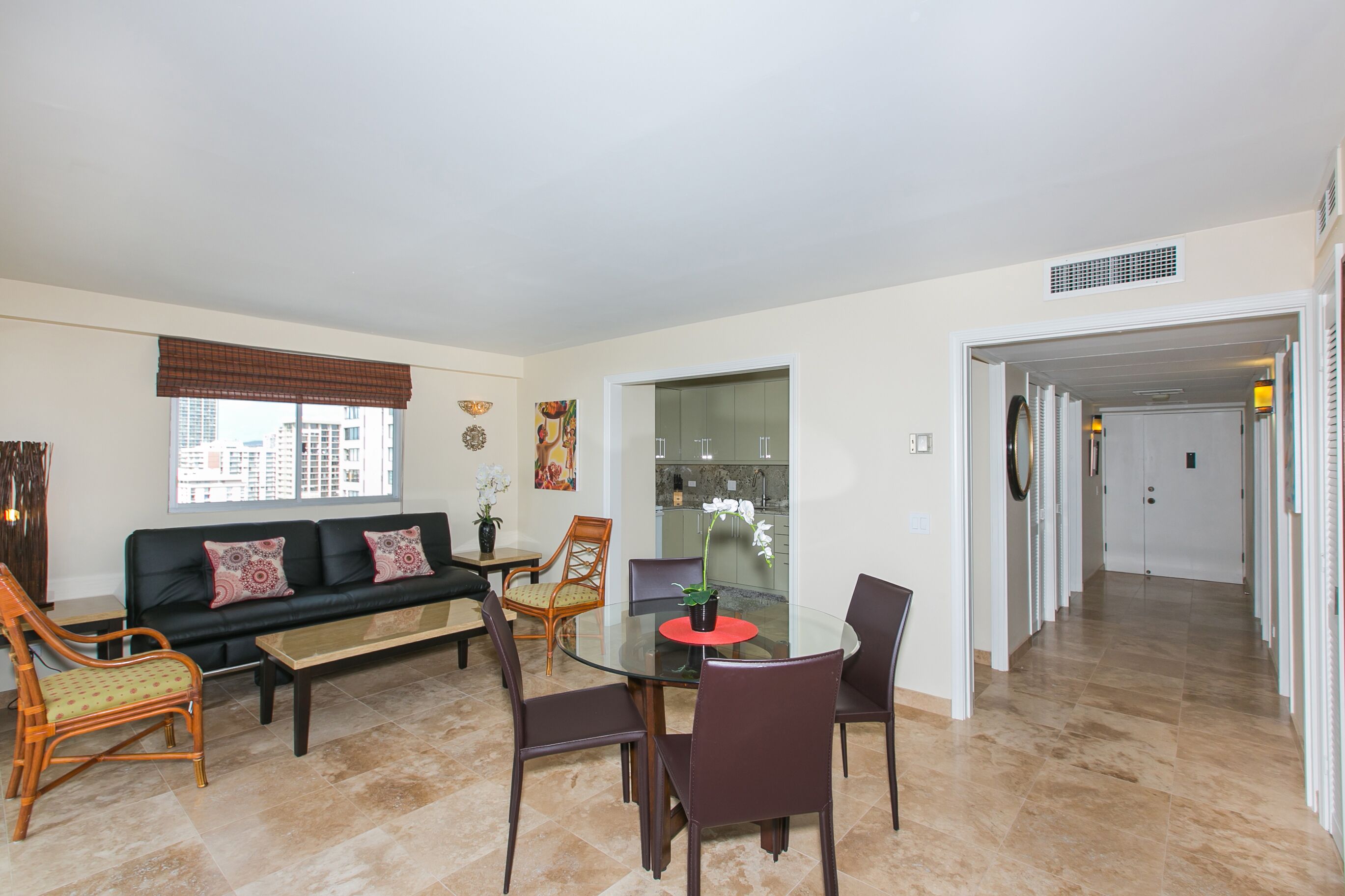 3BR Ocean View Condo w/ FREE Parking, WiFi, Walking Distance to Waikiki Beach