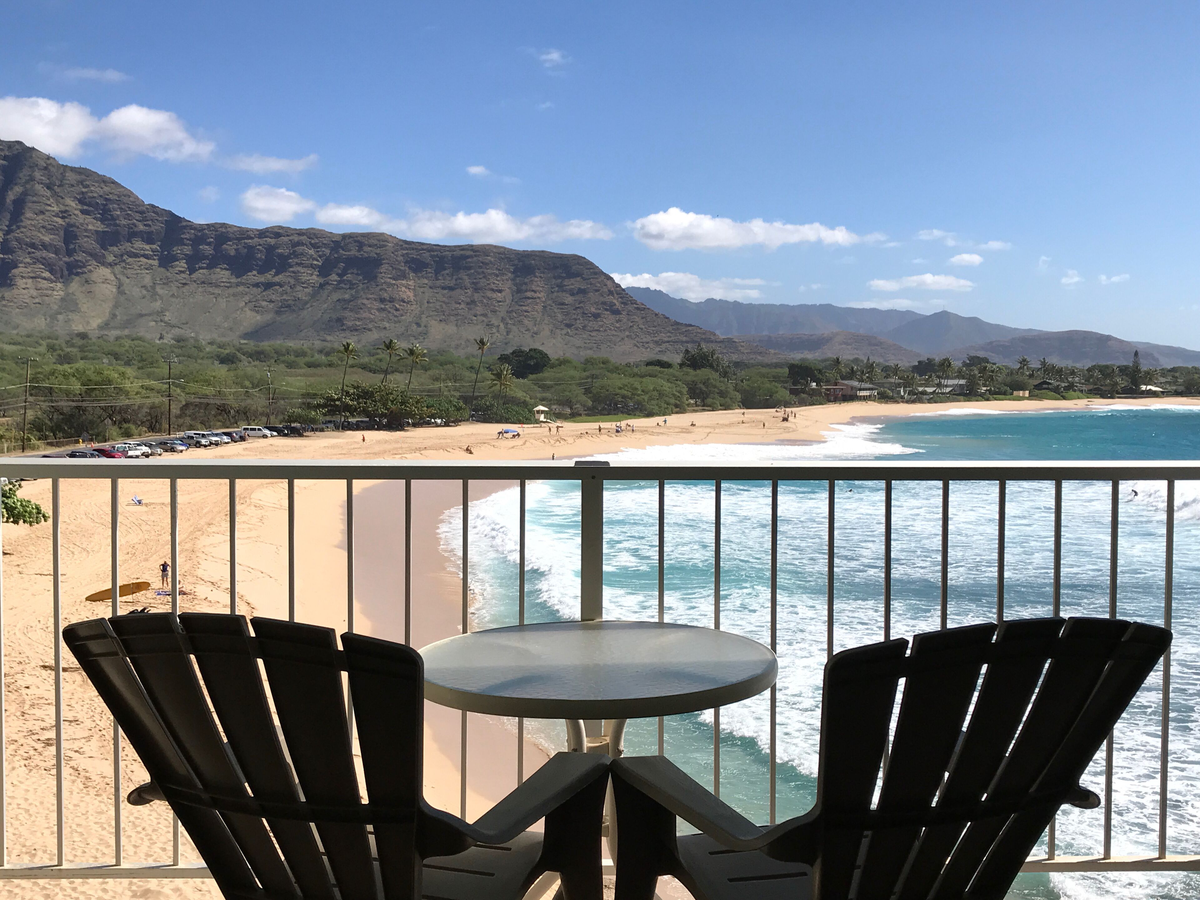 Beachfront Studio located on the 5th floor overlooking Makaha Beach