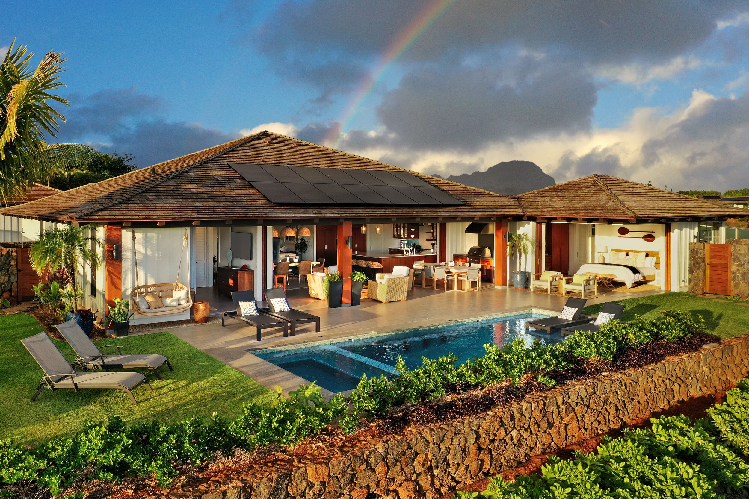 Hale Kainani #6 E Komo Mai: Secluded Luxury Home w/ Pool, Spa, AC & Ocean Views