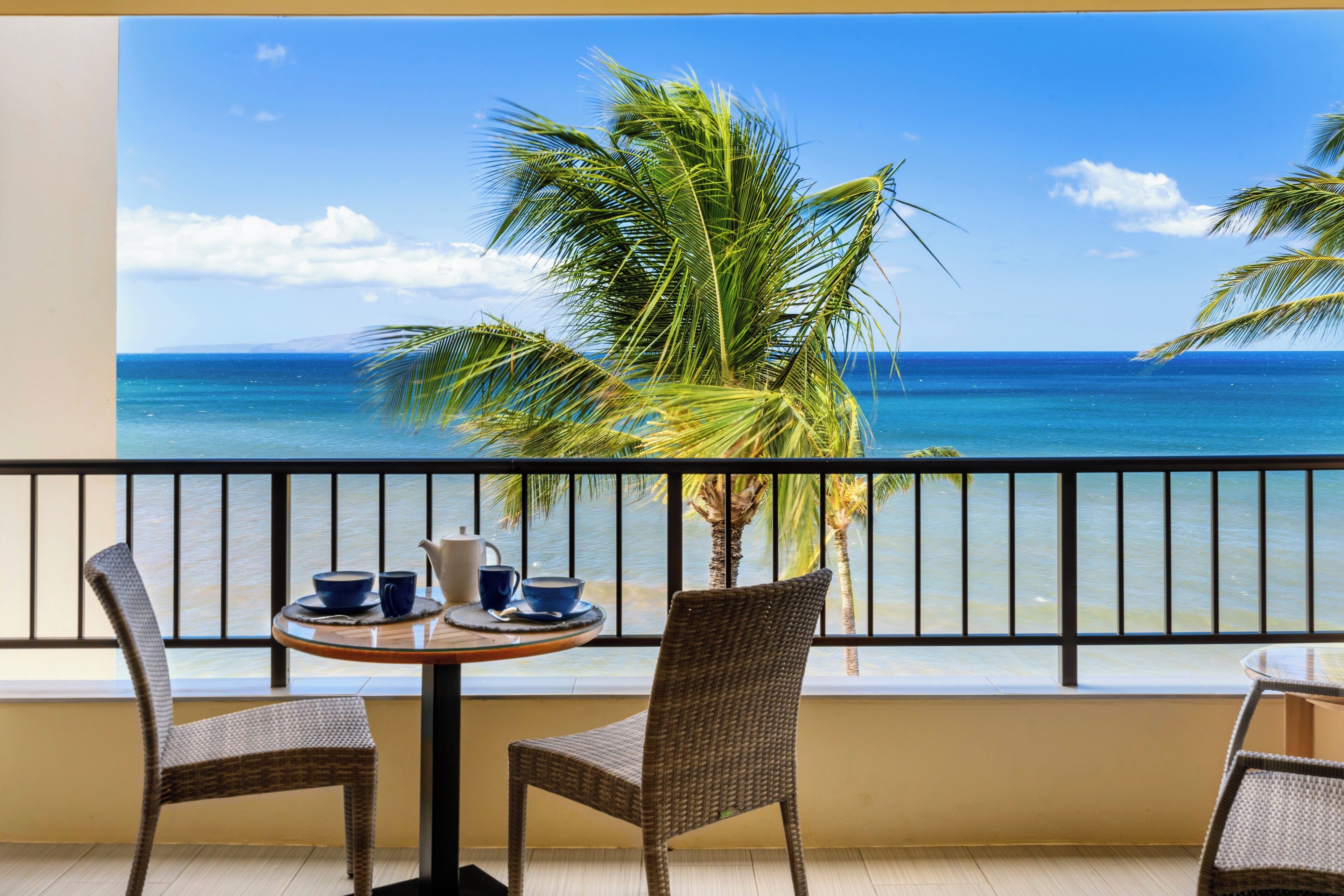 Sugar Beach PH21 - Direct Oceanfront 1 bedroom