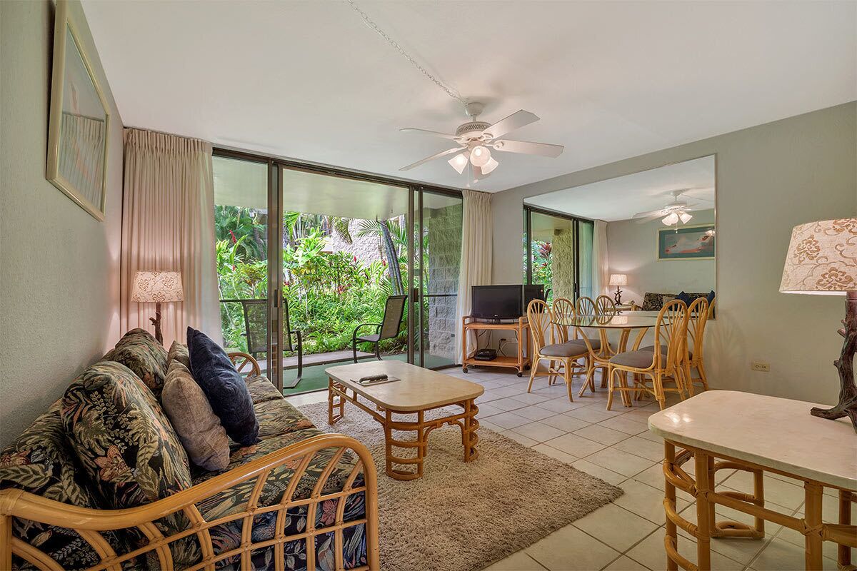 1 Bedroom Beachfront Condo - Paki Maui 118