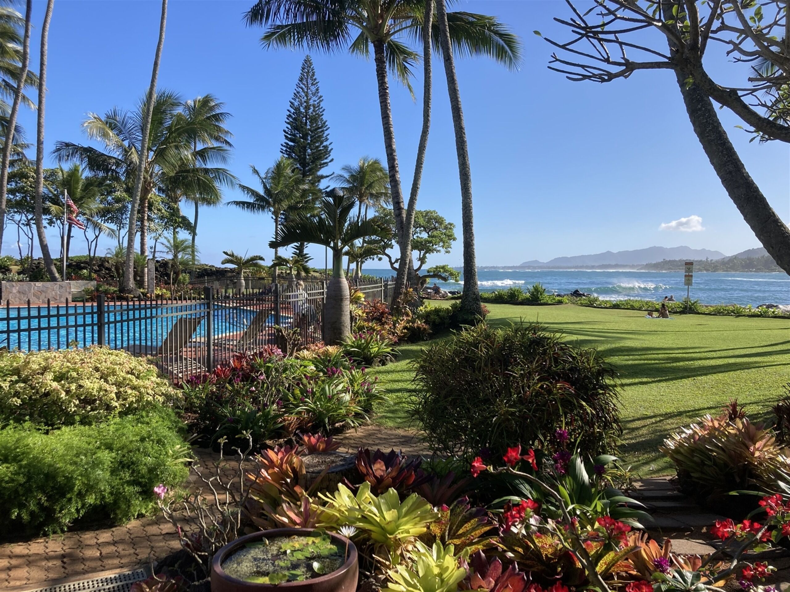 Lae Nani 114 Beautiful Ground Floor Beachfront Condo in Kapa'a!