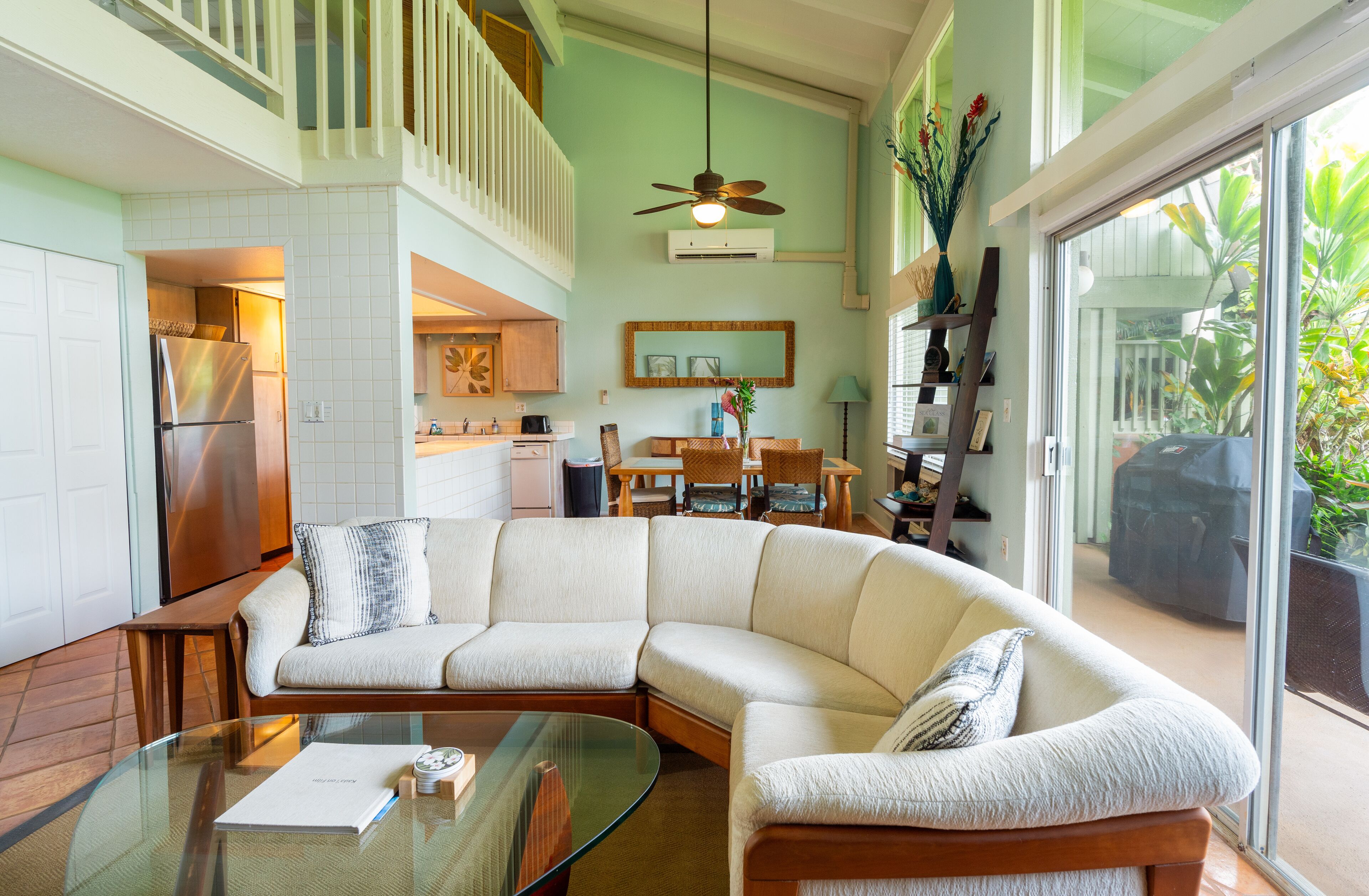 Bright and airy garden condo in spectacular Princeville with air conditioning