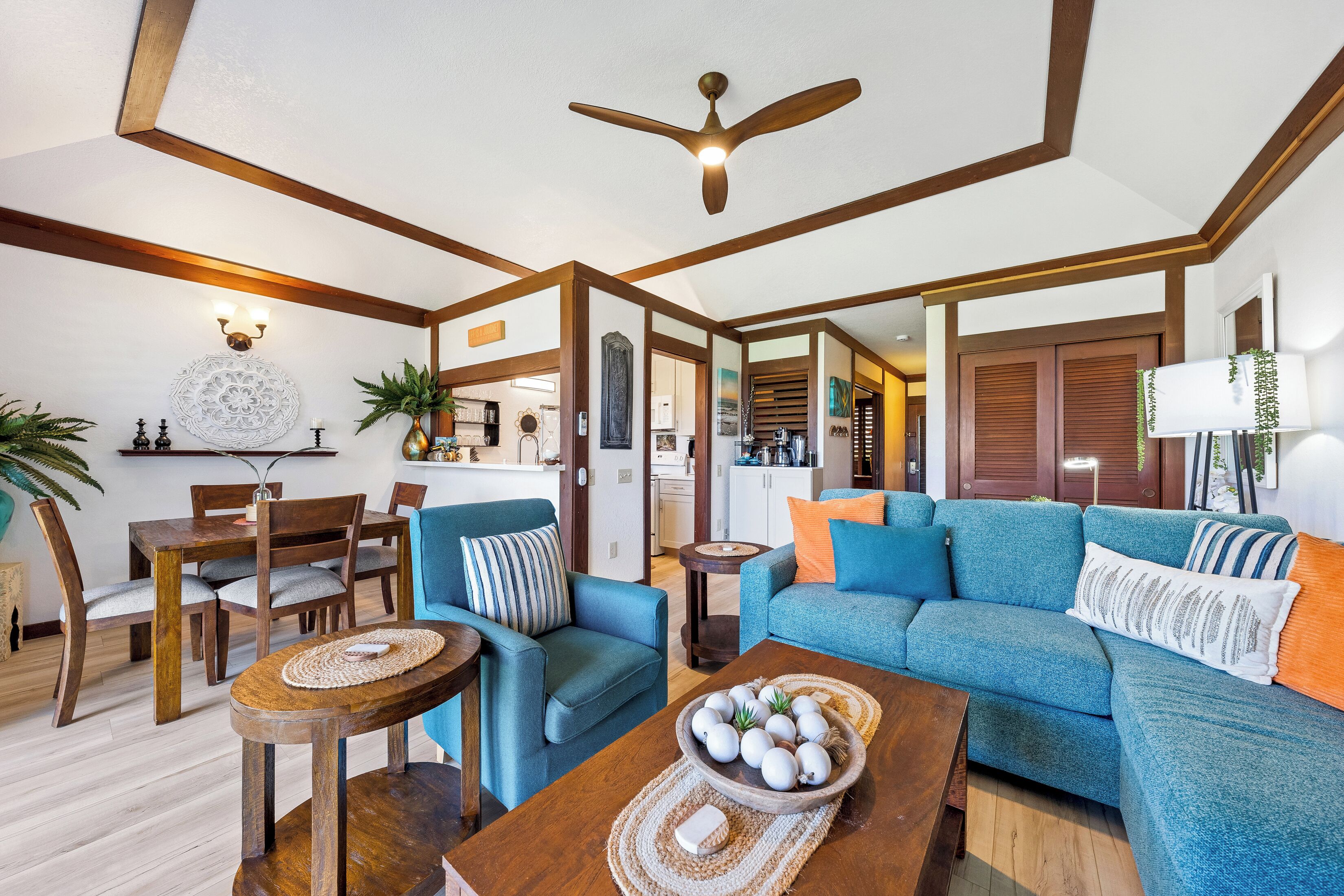 Ground Floor Garden Access moments from Beach