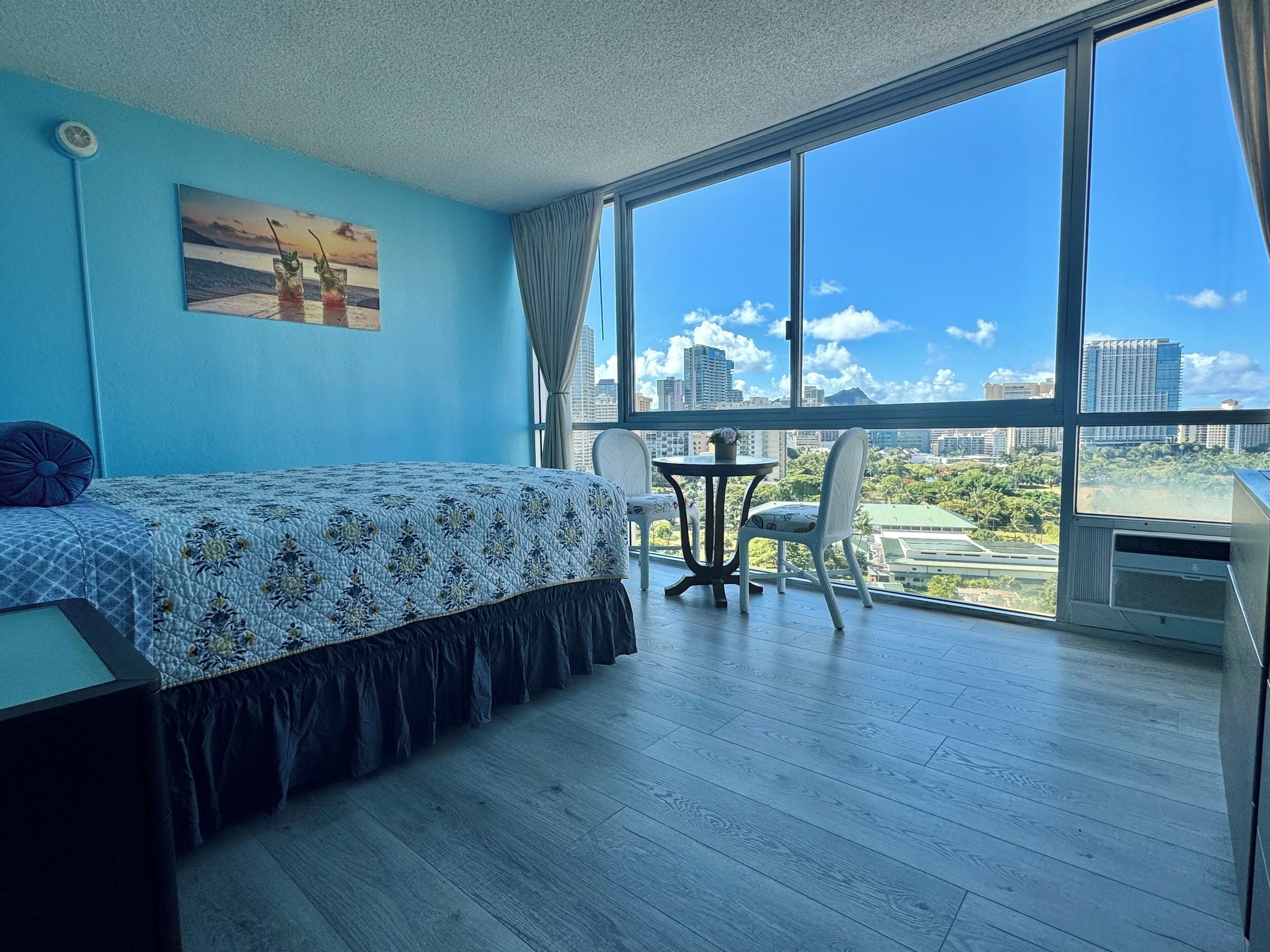 Little Paradise in Waikiki with Lovely Ocean -15th FL