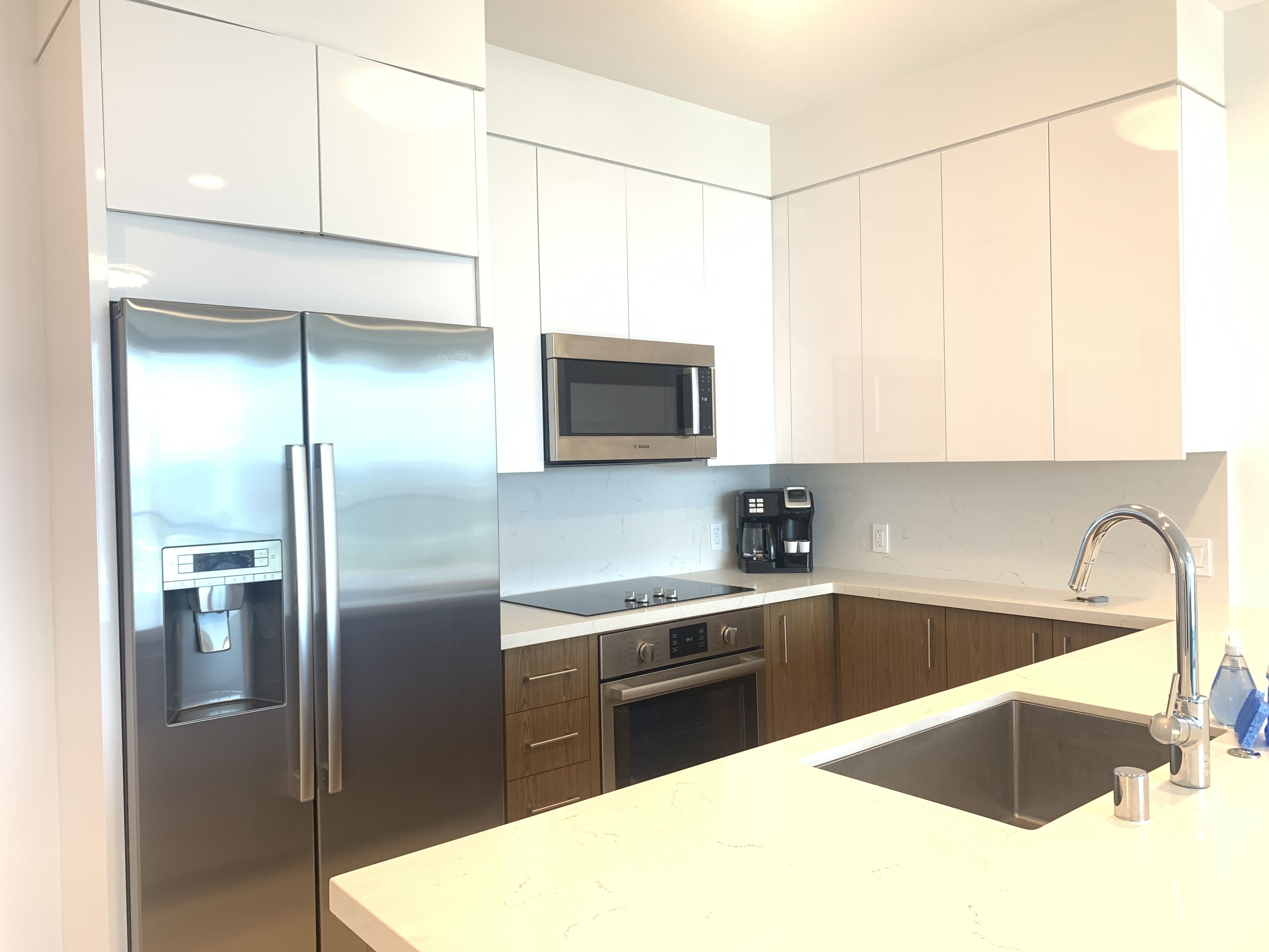 40th Floor One Bedroom Condo