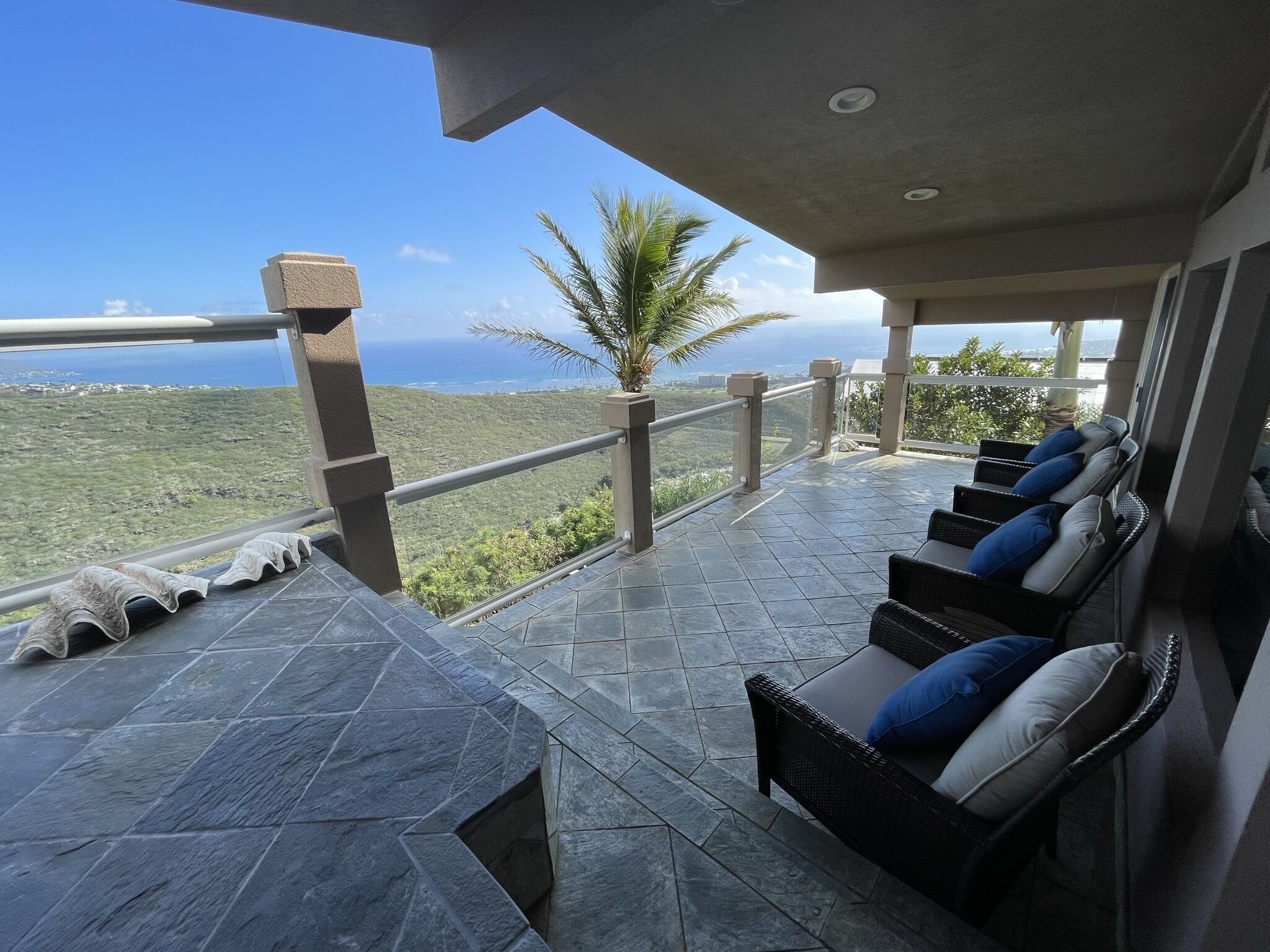 Executive Honolulu Home with Spectacular View