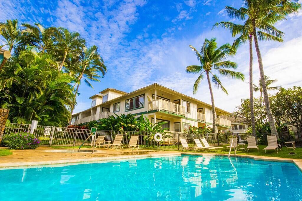 Beautiful 8 brs for 22 near Poipu Beach Park!
