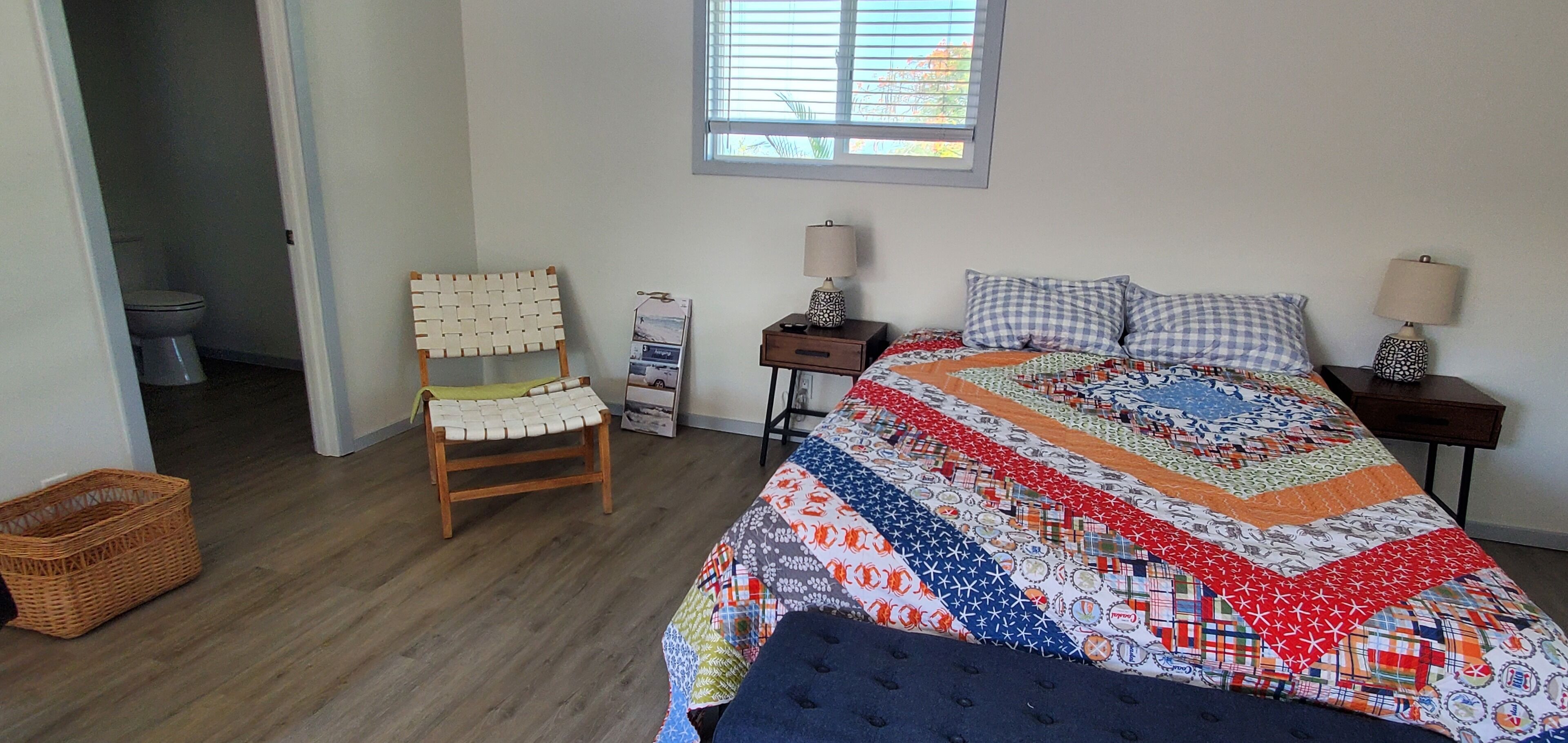 Cozy Cottage in a quiet neighborhood.