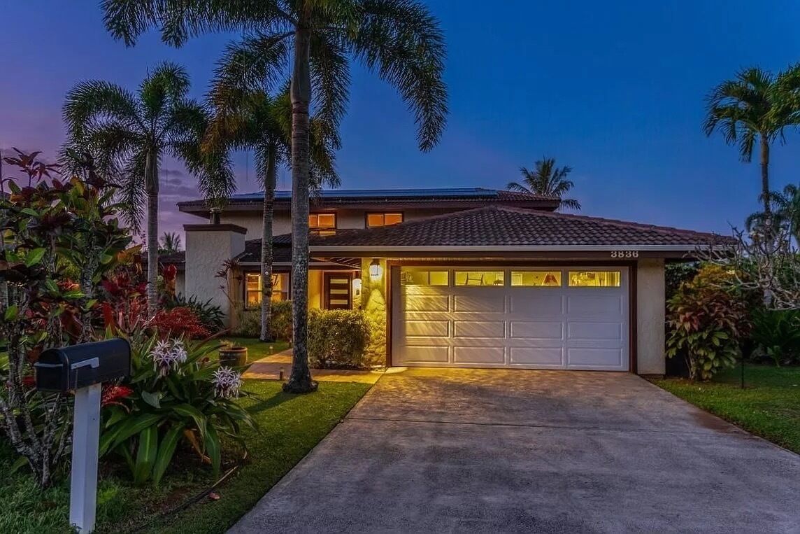 🏝Princeville Bliss, Huge Lanai - 3 bedroom, 4 queens, sleeps 10 🐠