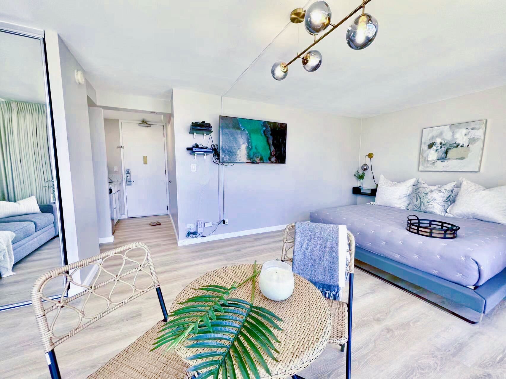 1 min walk to beach, New luxurious room with Ocean View!