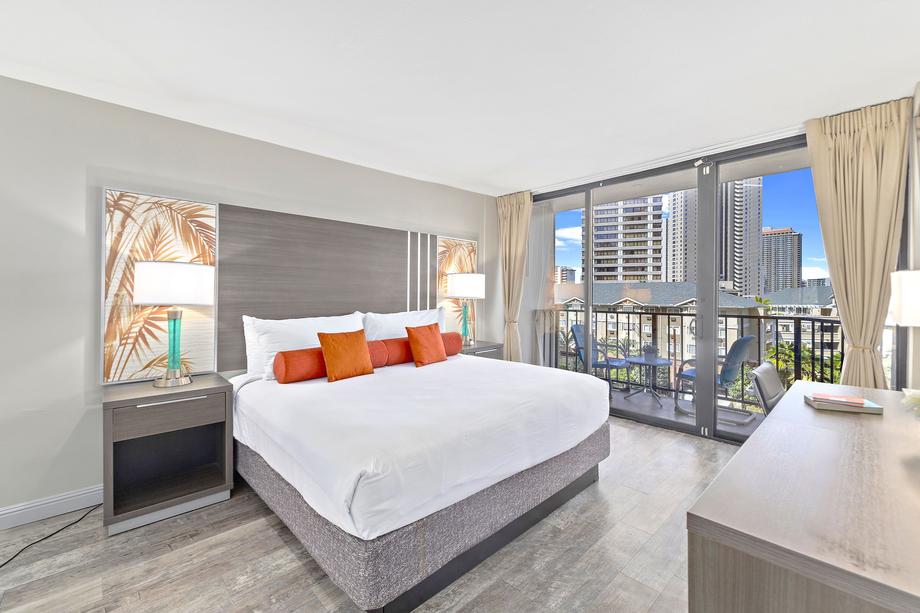 Renovated w/ City View at Aqua Palms Waikiki