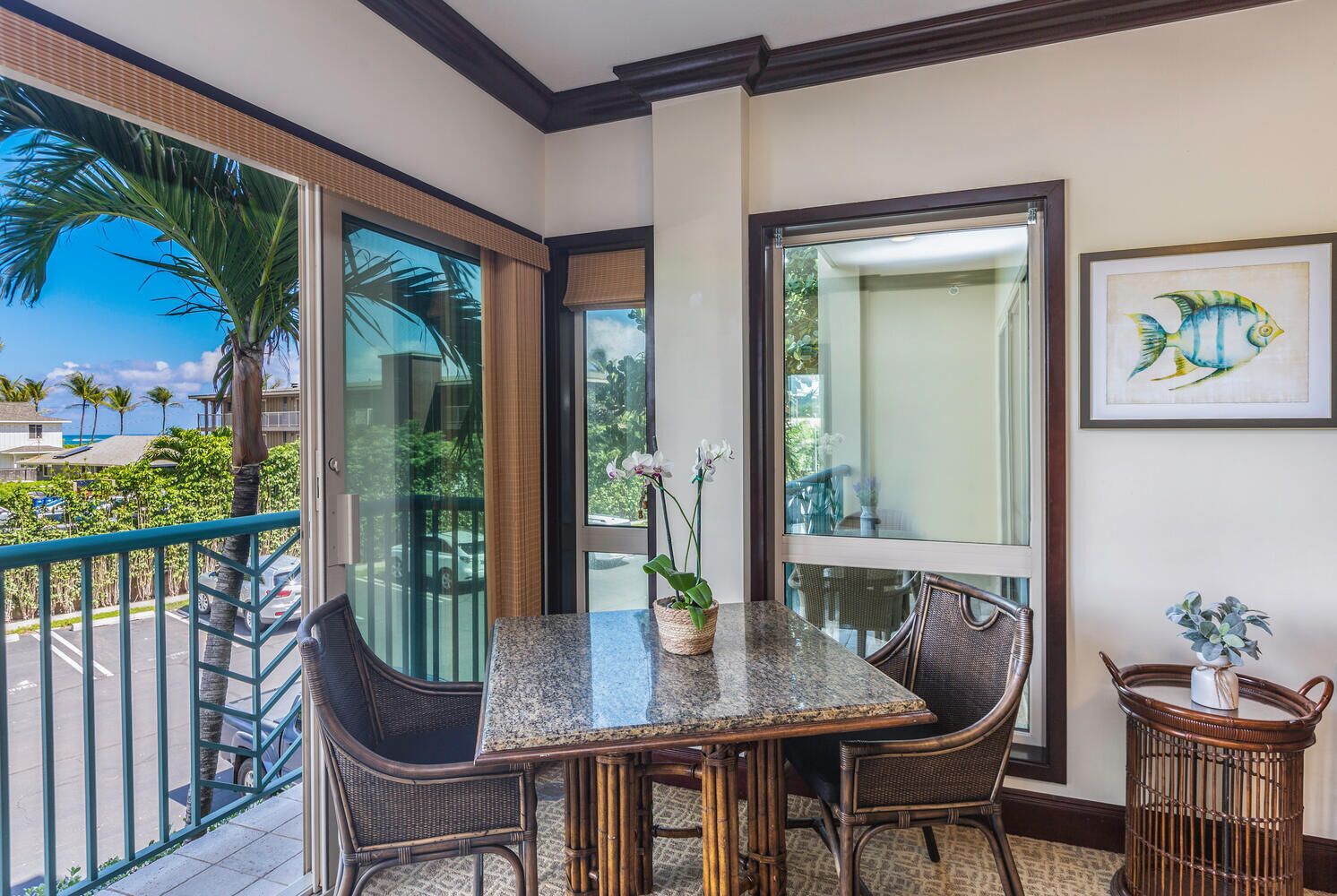 Beautiful Luxury Peek Ocean and Mountain View