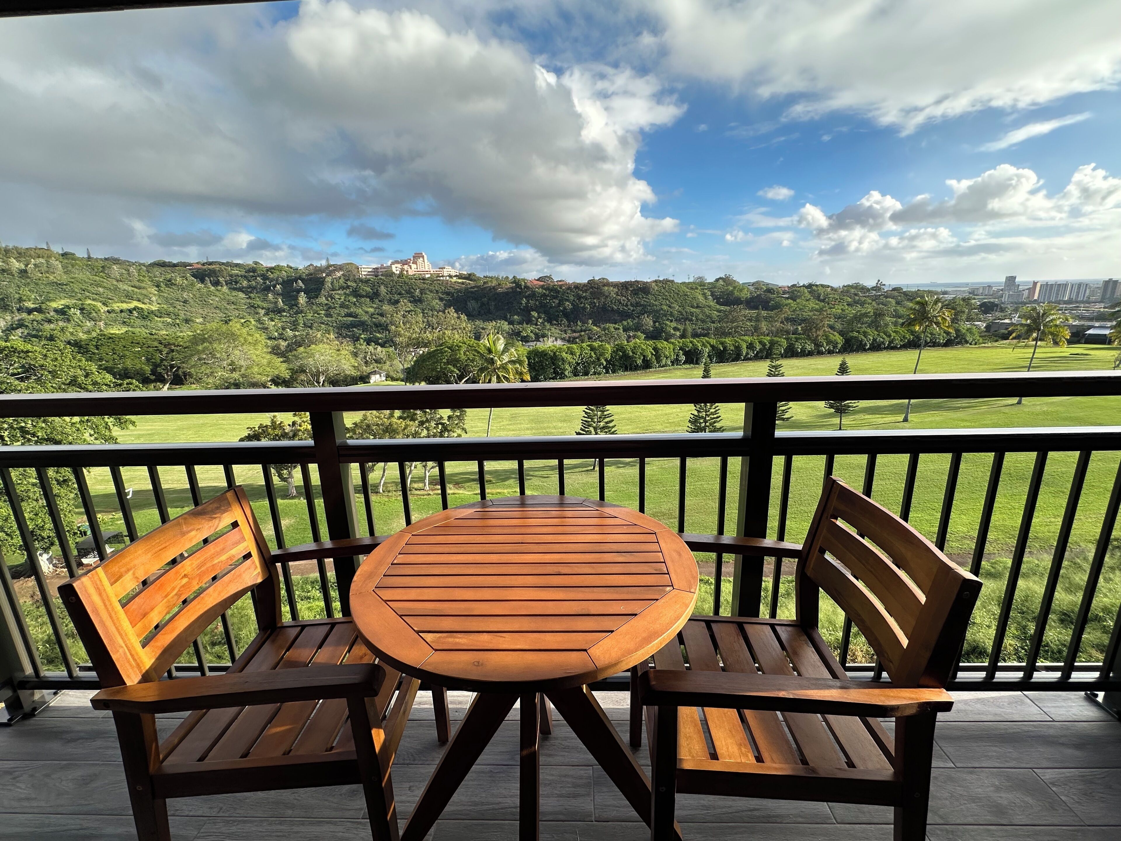 BREATHTAKING GOLF COURSE VIEWS, HOME "B", MODERN-CLEAN-NEW, UNWIND IN PARADISE!