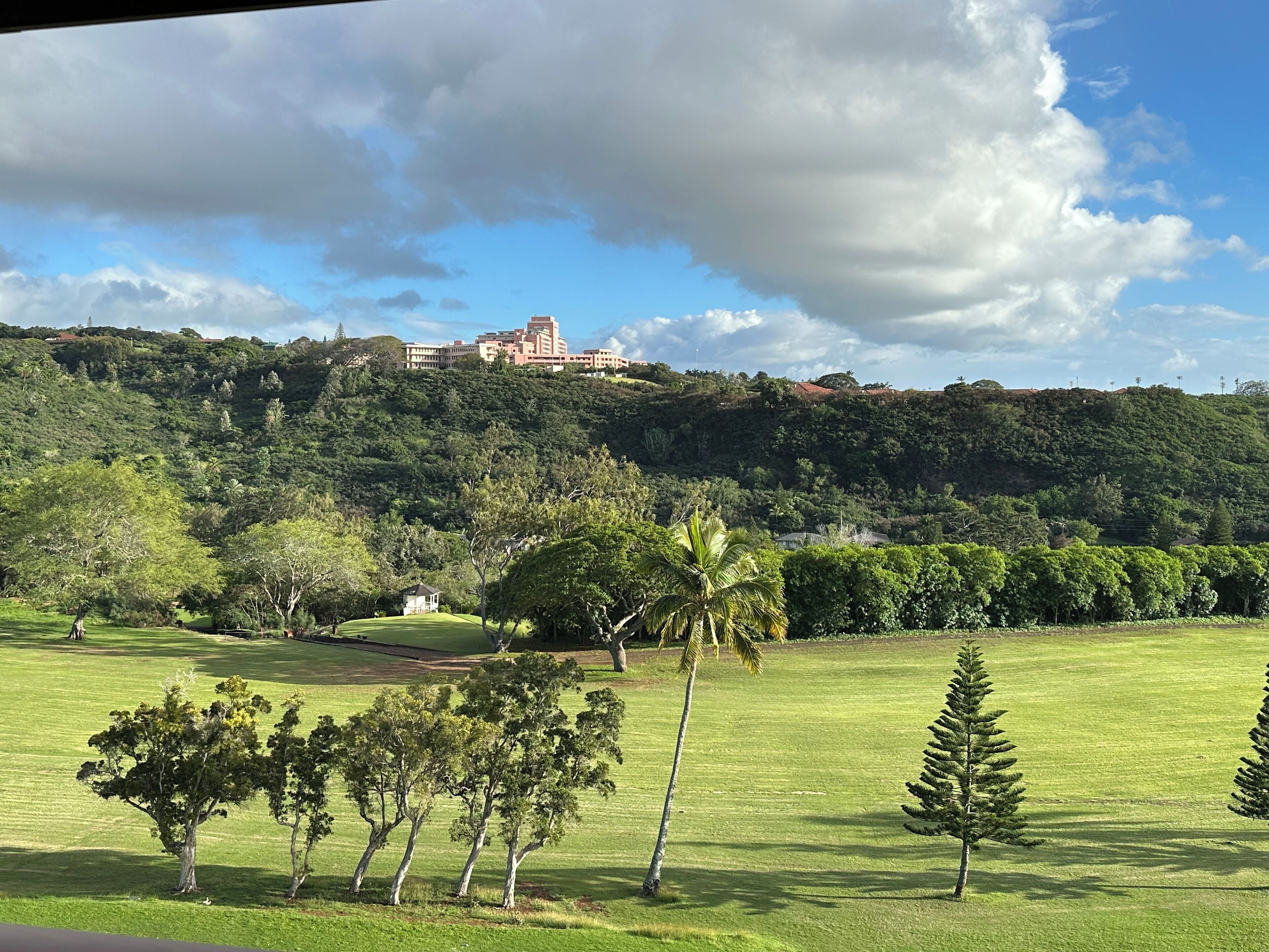 PANORAMIC GOLF COURSE VIEW HOME "C", MODERN-CLEAN-GATED, NEAR PEARL HARBOR-JBPHH