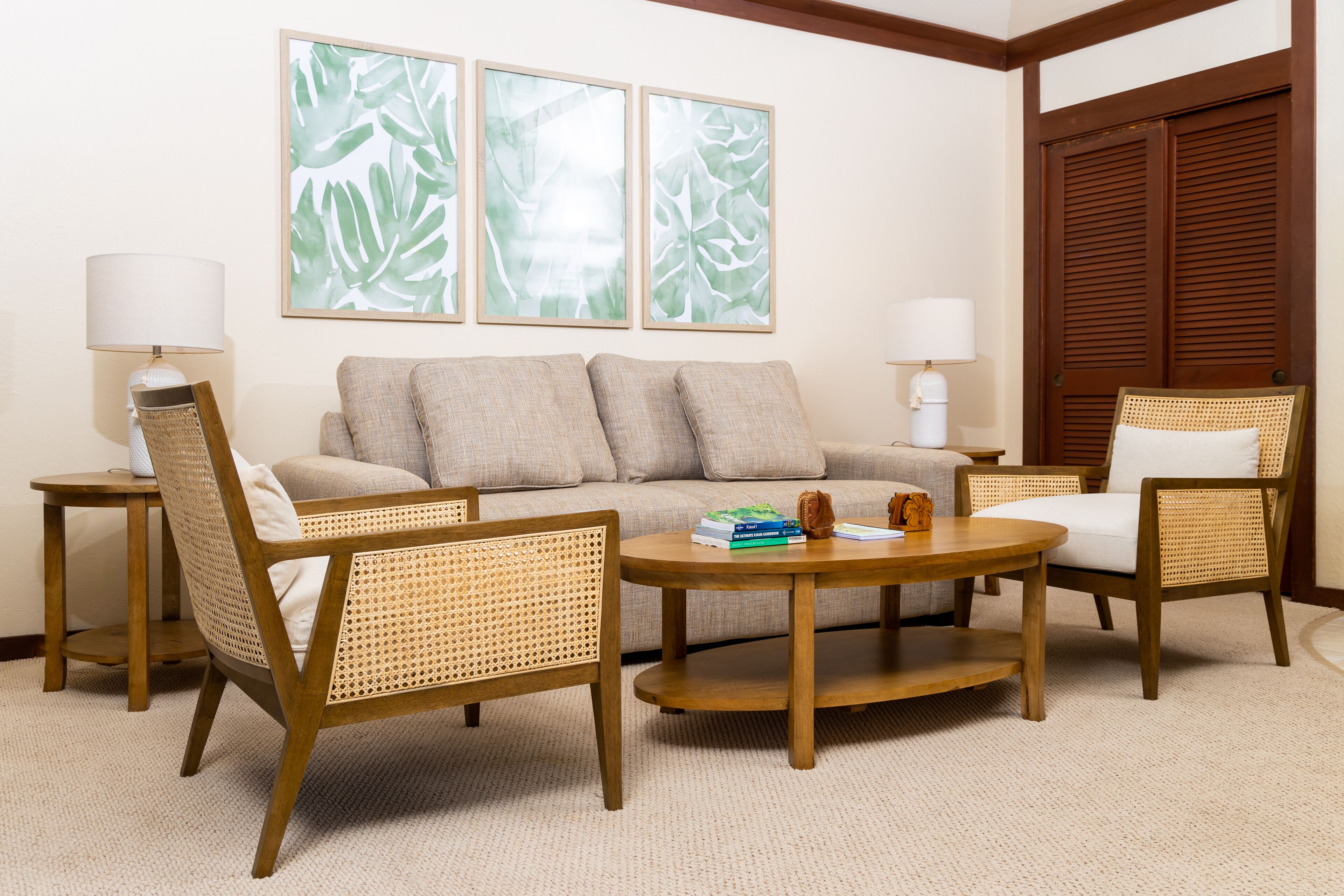 Steps from Beach, Stunning View, A/C, Pool Access