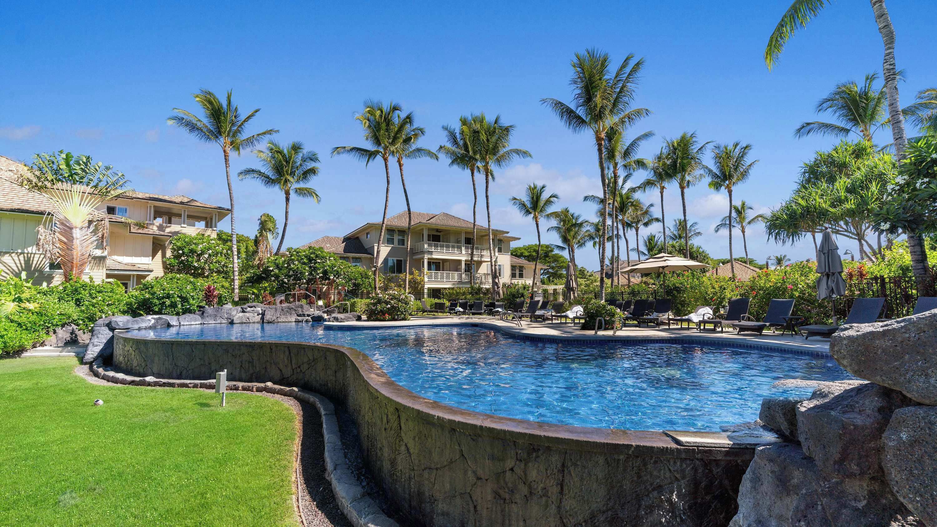 Fairway Villas E-24 2 bed 2 bath on golf course