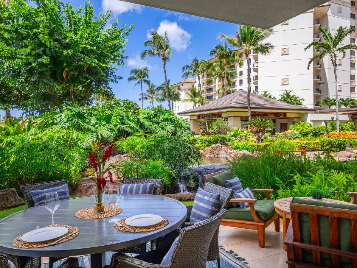 Hale Akaka Falls O-121  one of a kind luxury stay