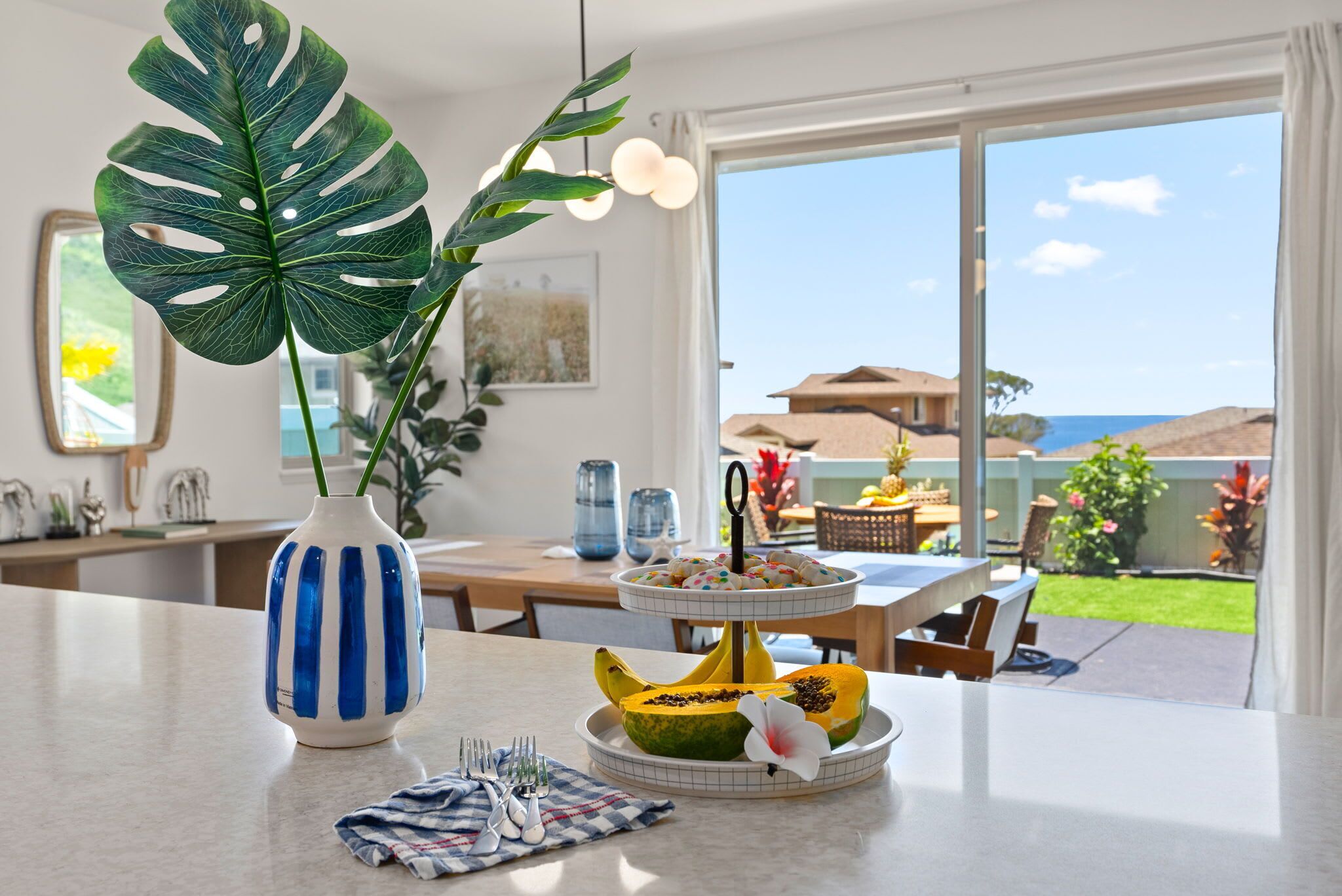 @Marbella Lane-New home~ Mountain and Ocean views!